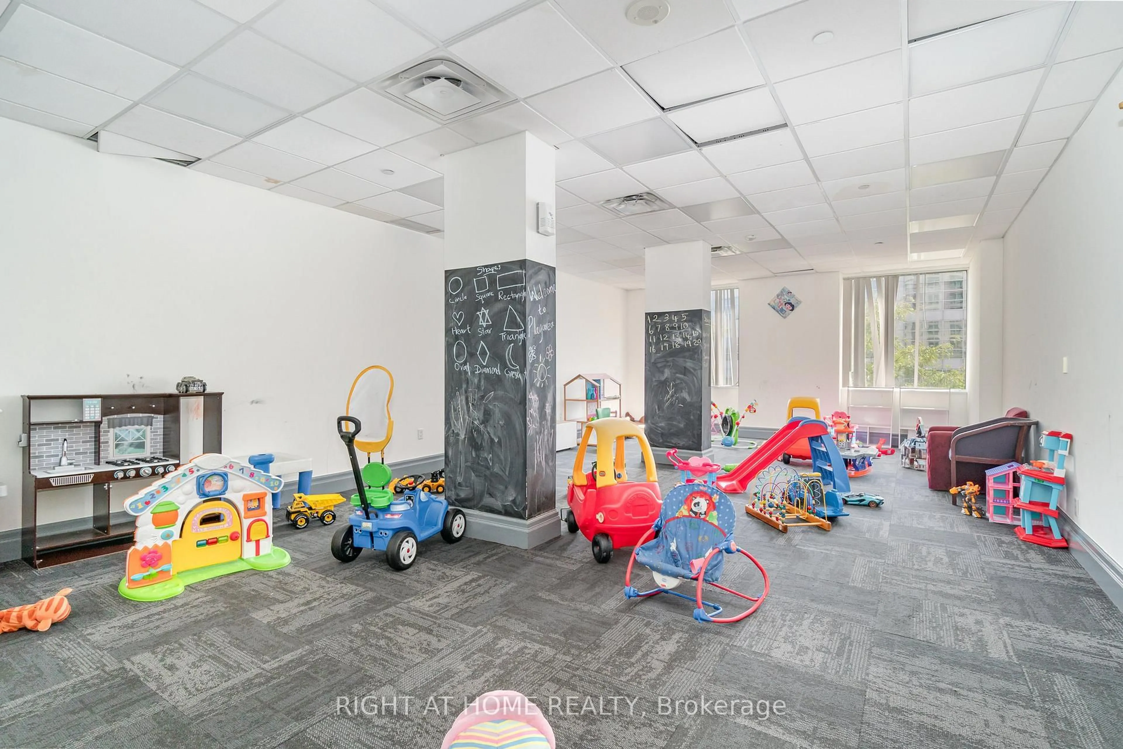 Gym or fitness room for 1 Lee Centre Dr #1912, Toronto Ontario M1H 3J2