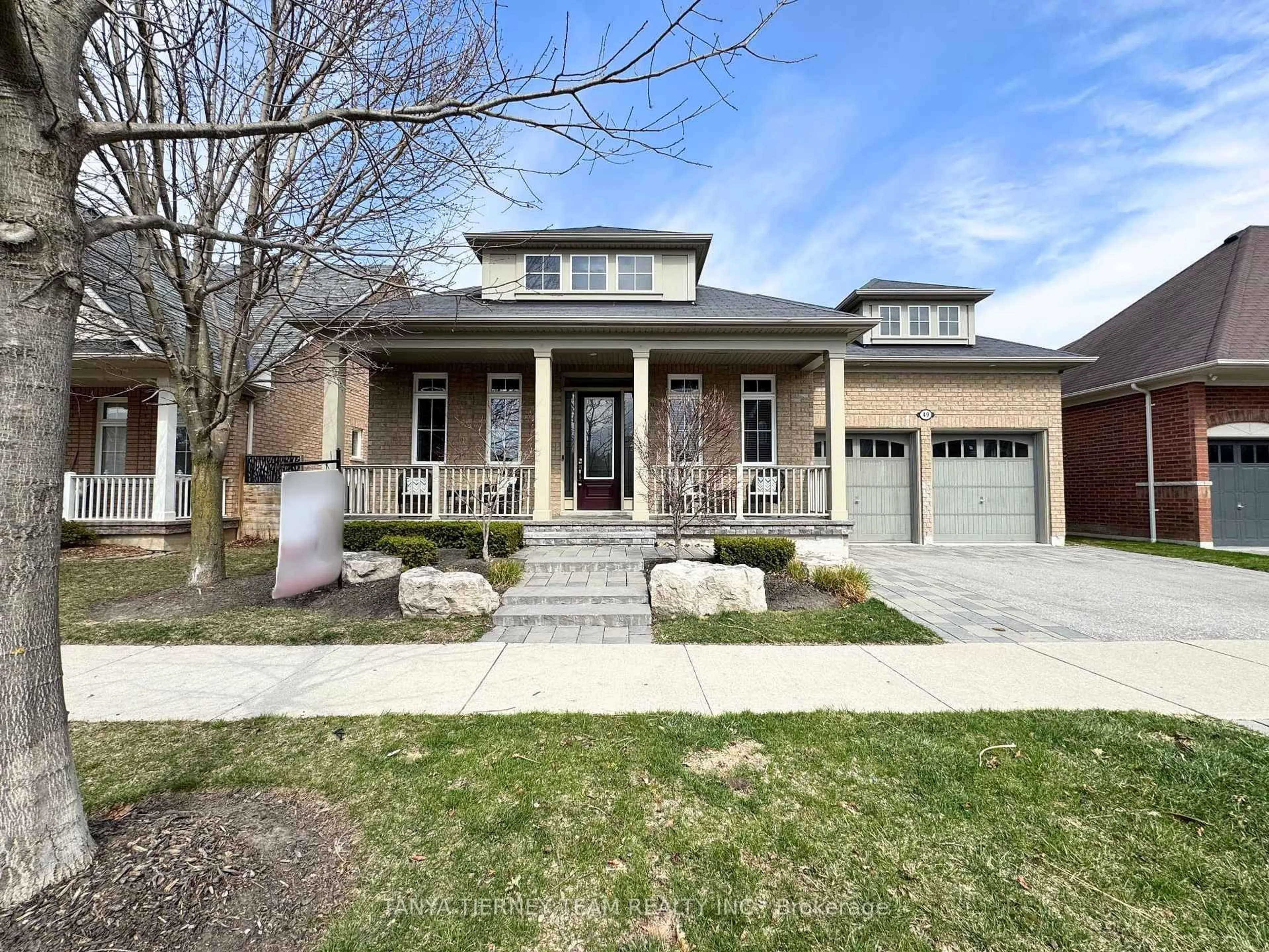 Home with brick exterior material, street for 49 Montana Cres, Whitby Ontario L1M 0G4