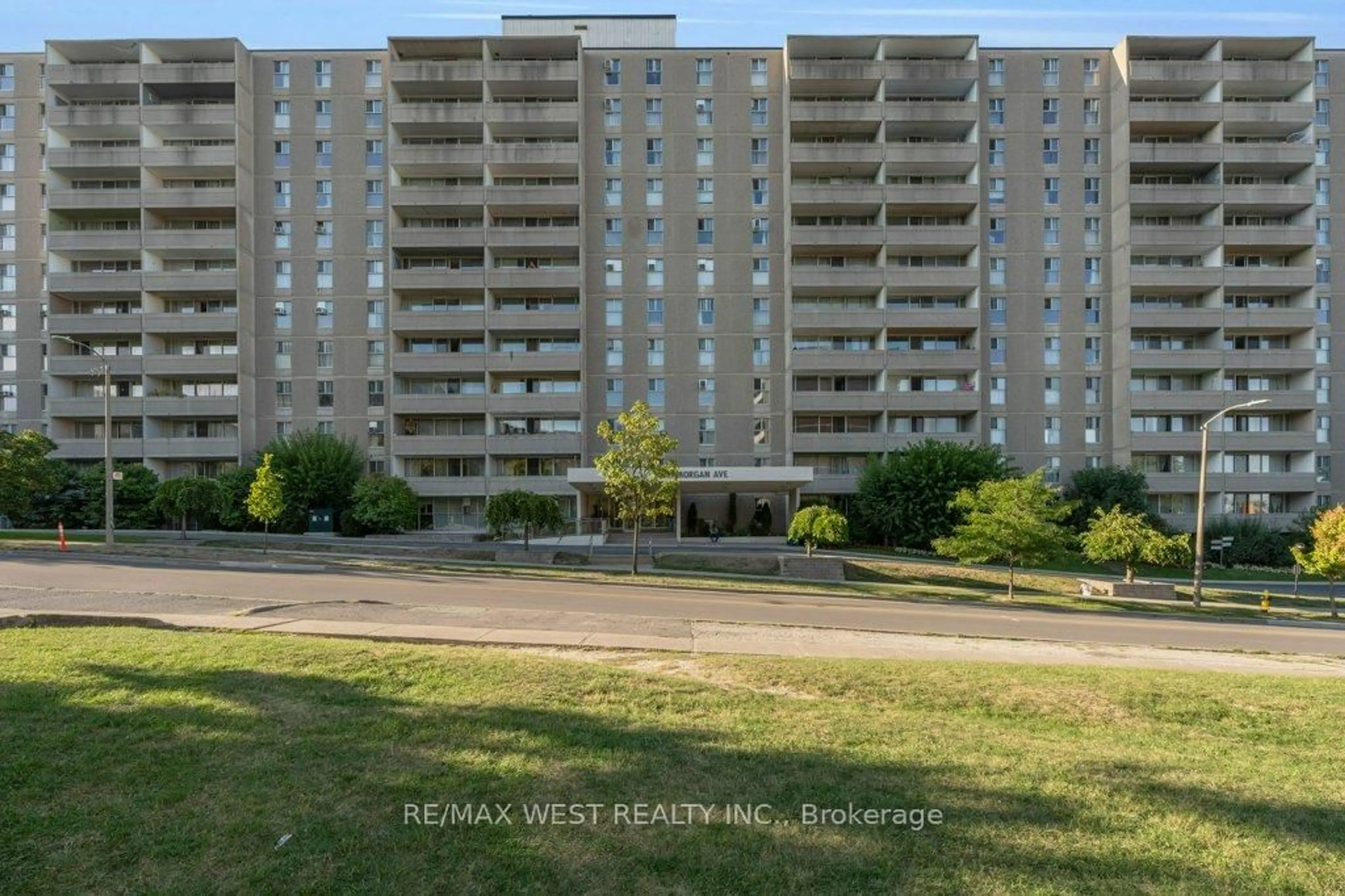 A pic from outside/outdoor area/front of a property/back of a property/a pic from drone, unknown for 2 Glamorgan Ave #203, Toronto Ontario M1P 2M8