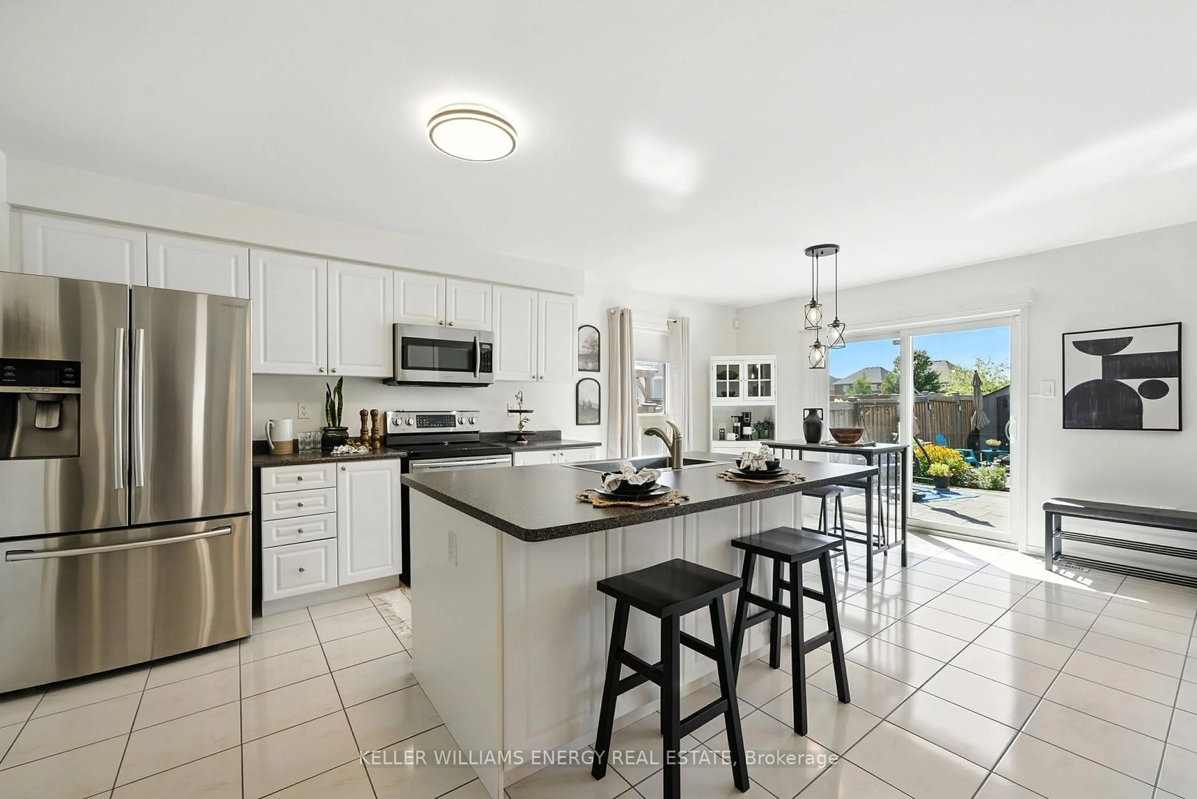 Open concept kitchen, ceramic/tile floor for 1990 Hunking Dr, Oshawa Ontario L1K 0V1