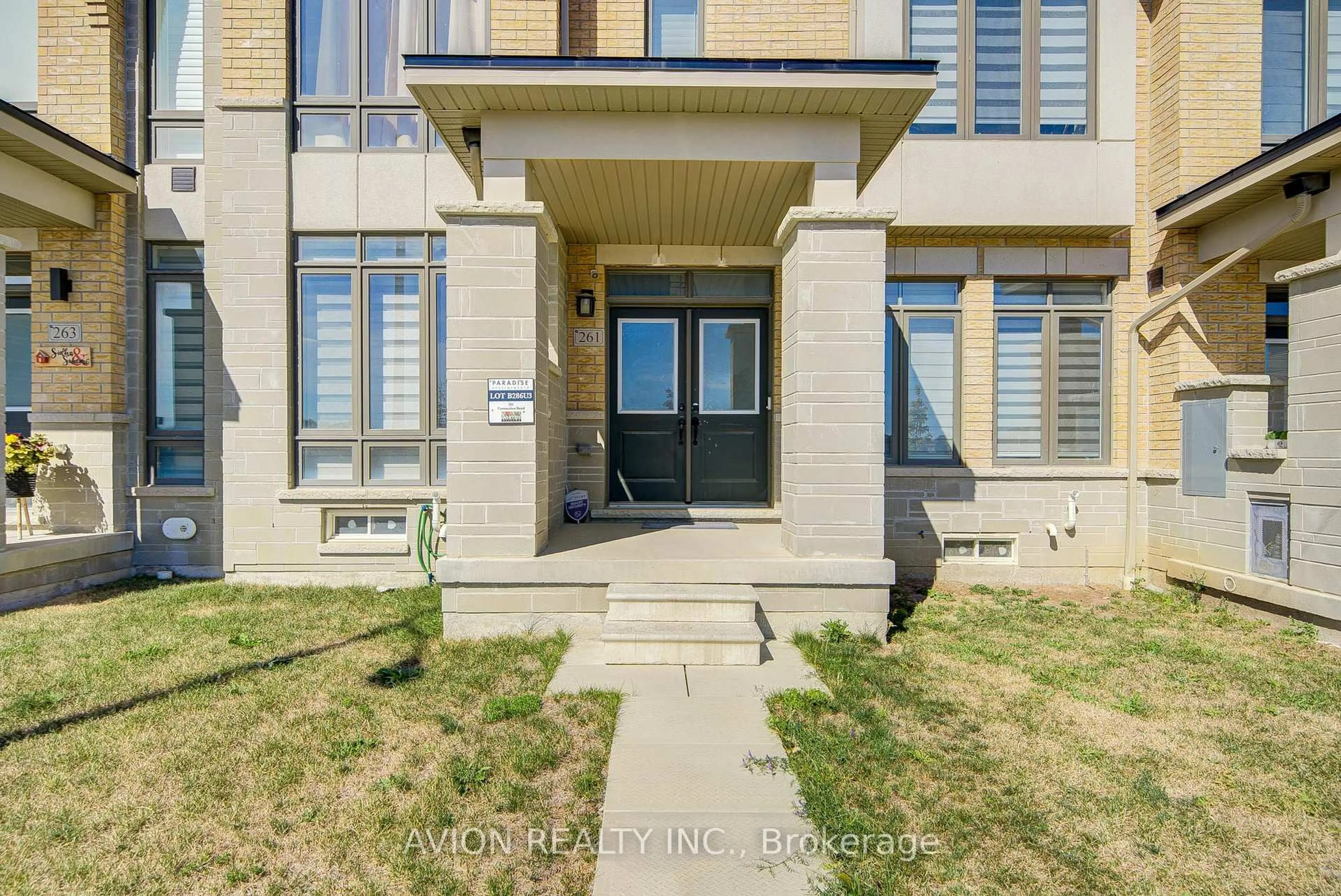 Indoor entryway for 261 Coronation Rd, Whitby Ontario L1P 0H8