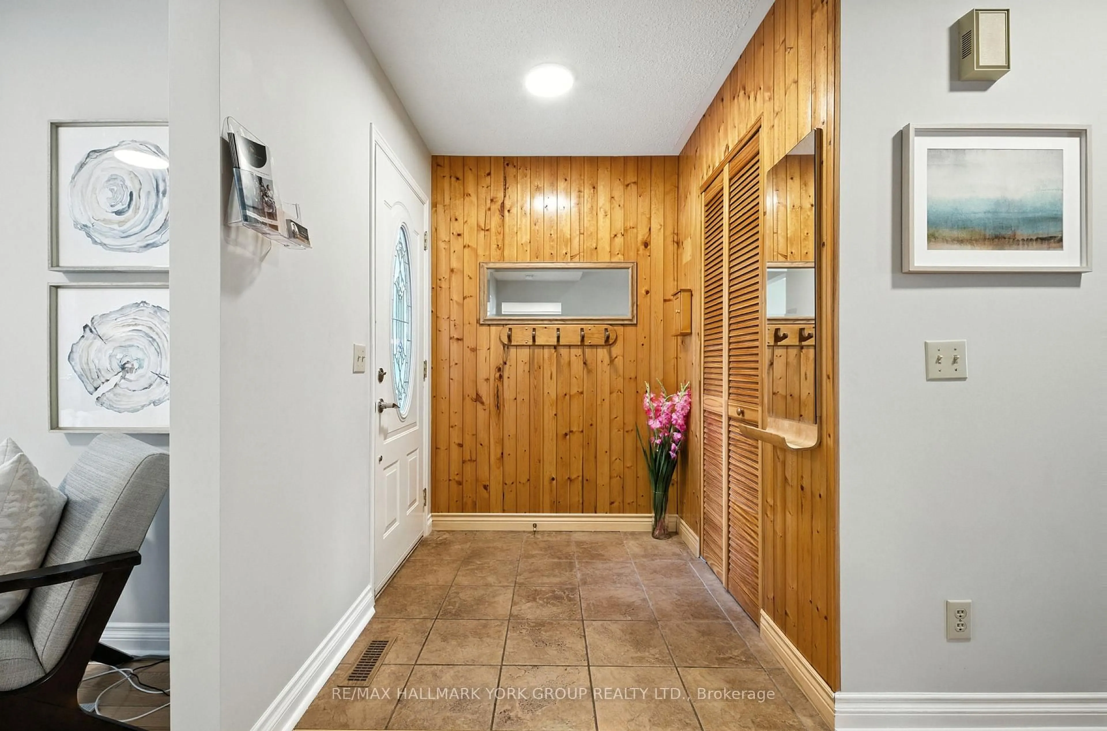 Indoor entryway for 74 Bornholm Dr, Toronto Ontario M1C 4N2