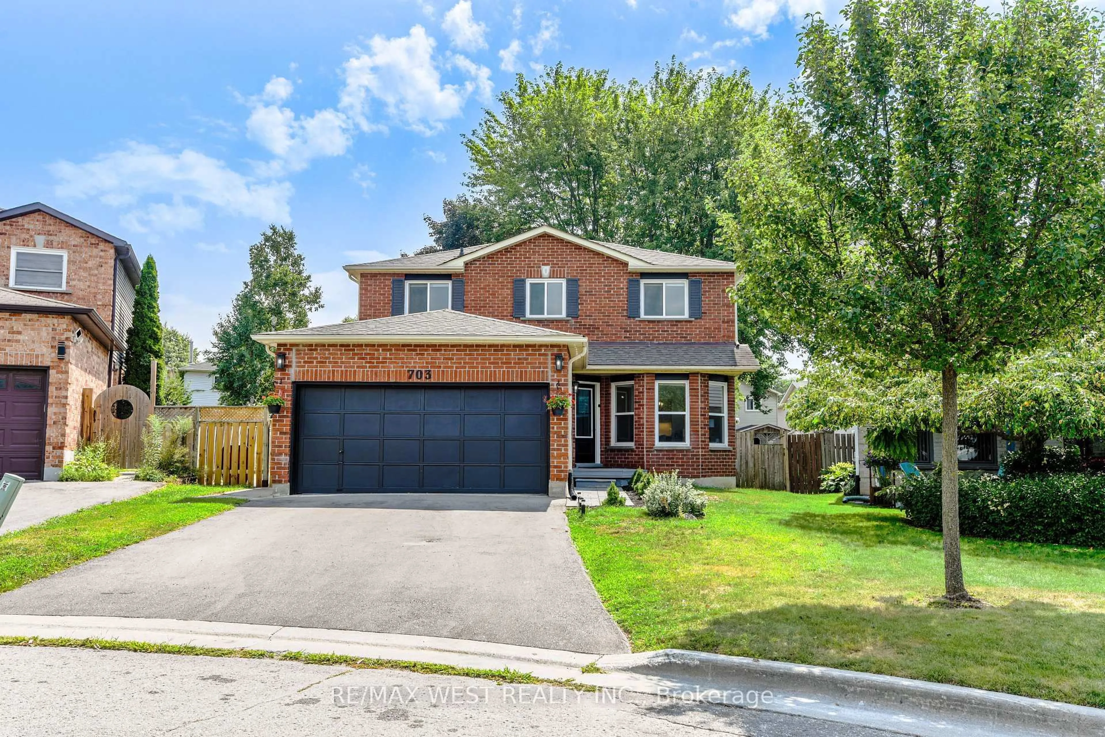 Home with brick exterior material, street for 703 Mountjoy Crt, Oshawa Ontario L1K 1W8