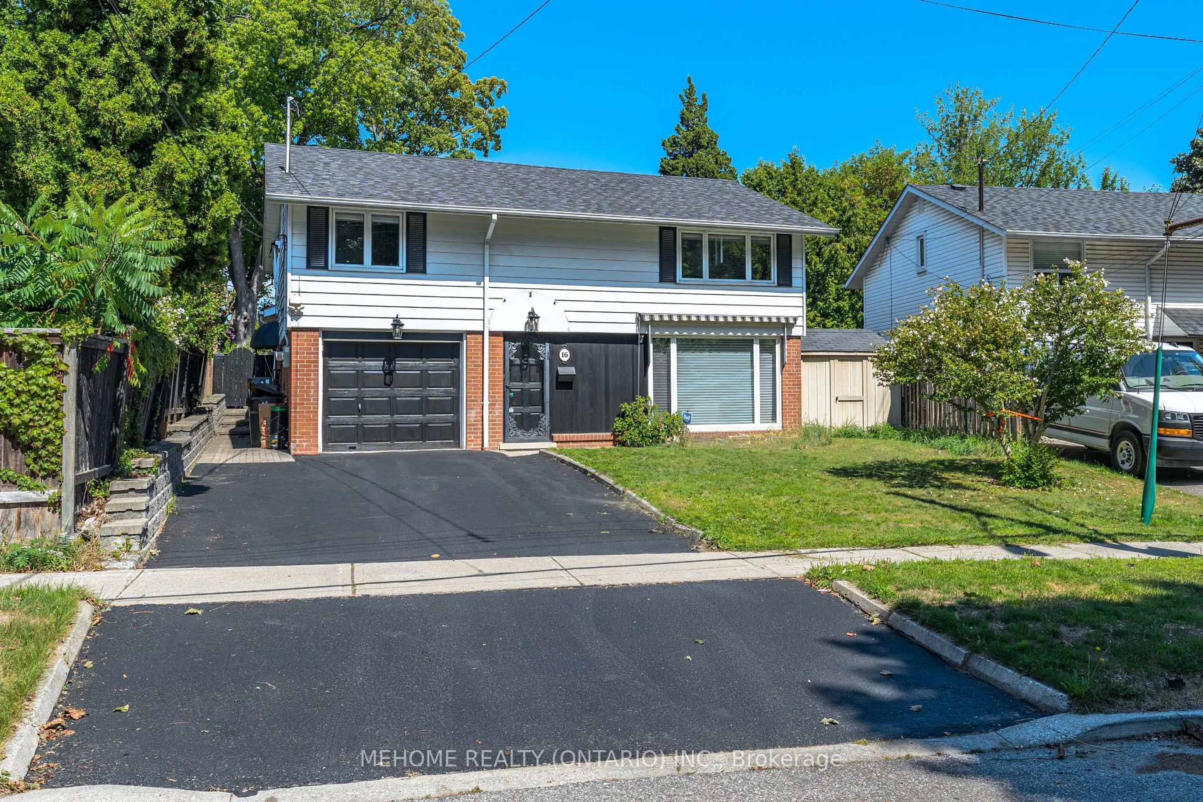 Unknown for 16 Abbottswood Rd, Toronto Ontario M1P 3P1