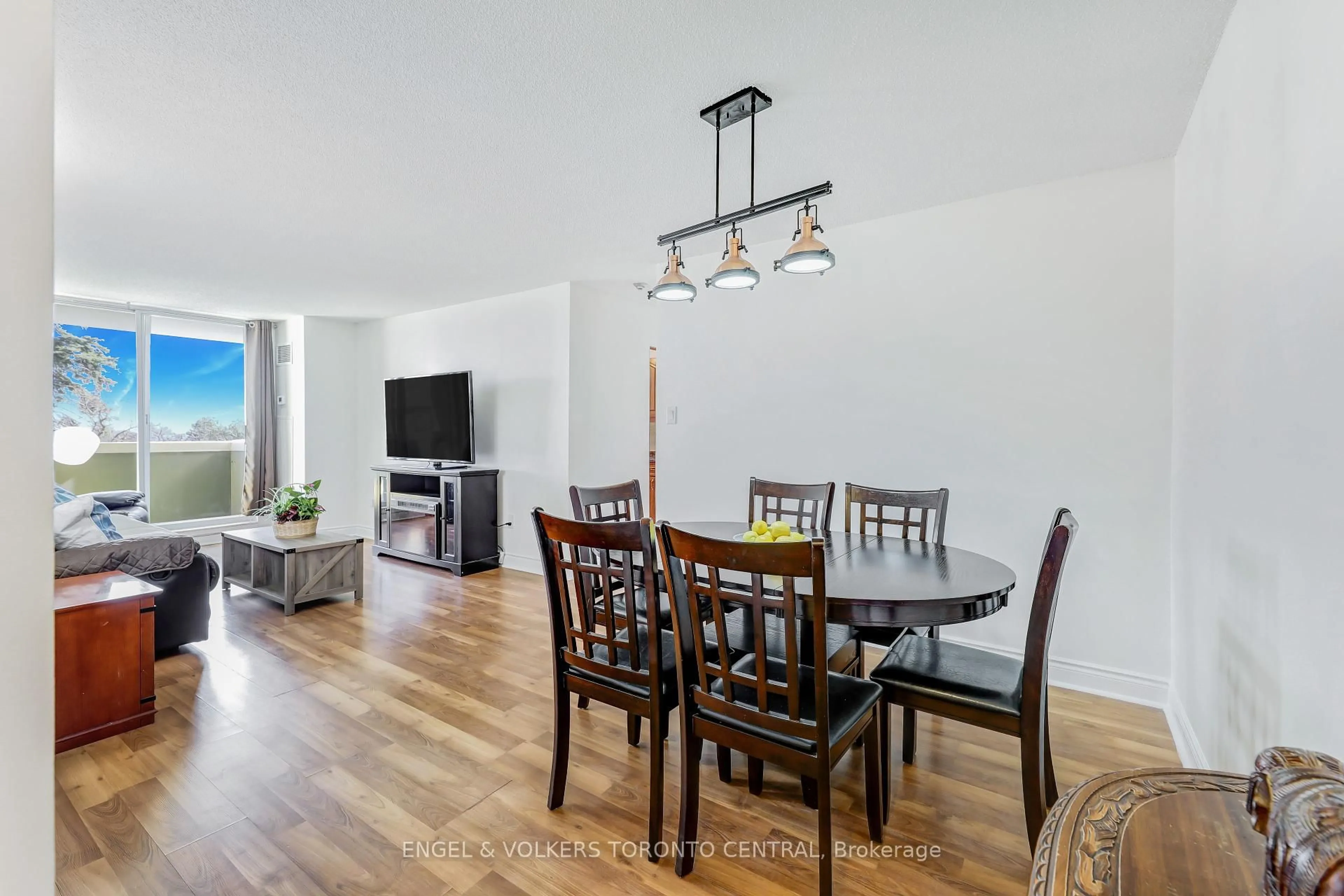 Dining room, wood/laminate floor for 15 Sewells Rd #207, Toronto Ontario M1B 3V7