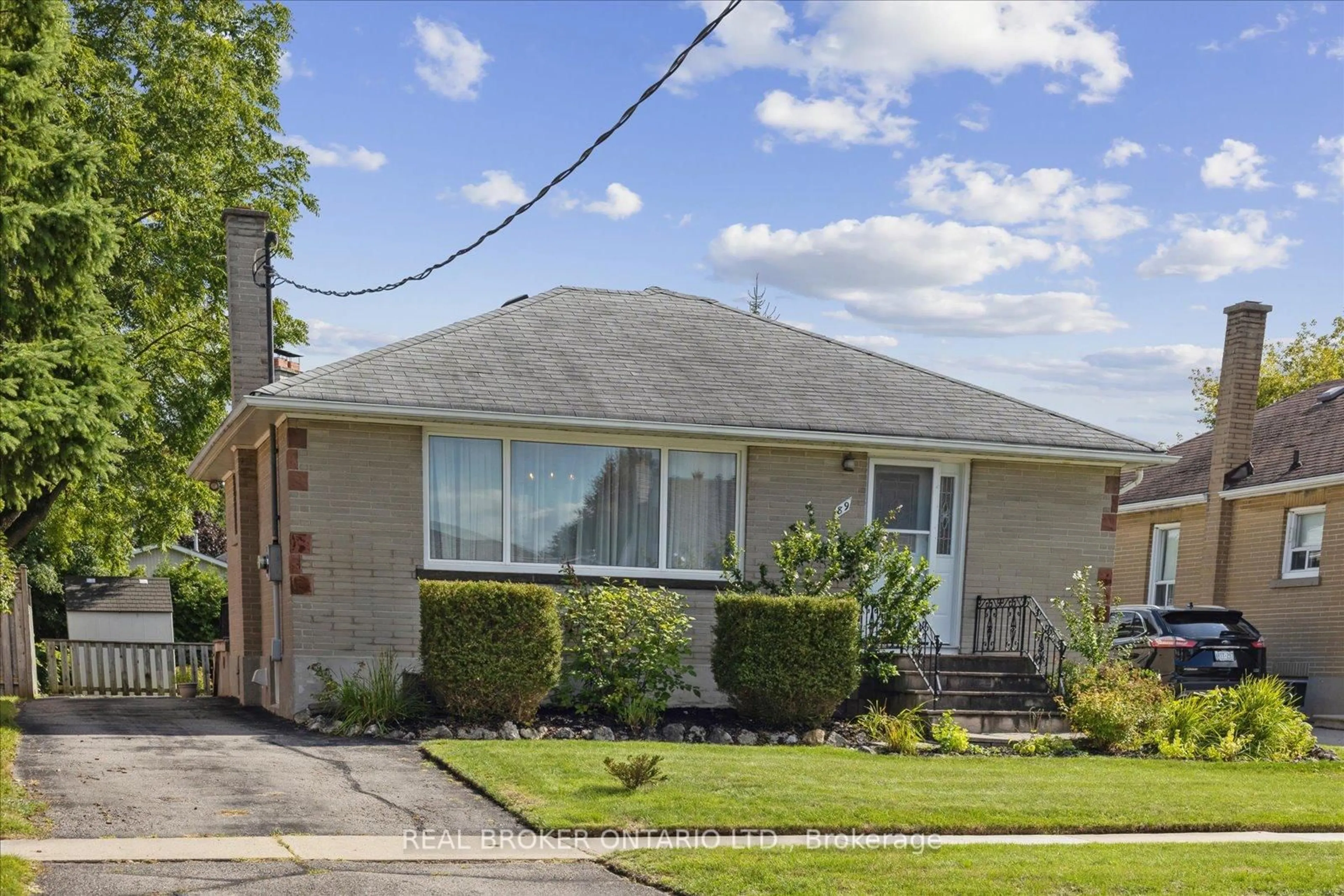 Home with brick exterior material, street for 89 Pontiac Ave, Oshawa Ontario L1G 3M1
