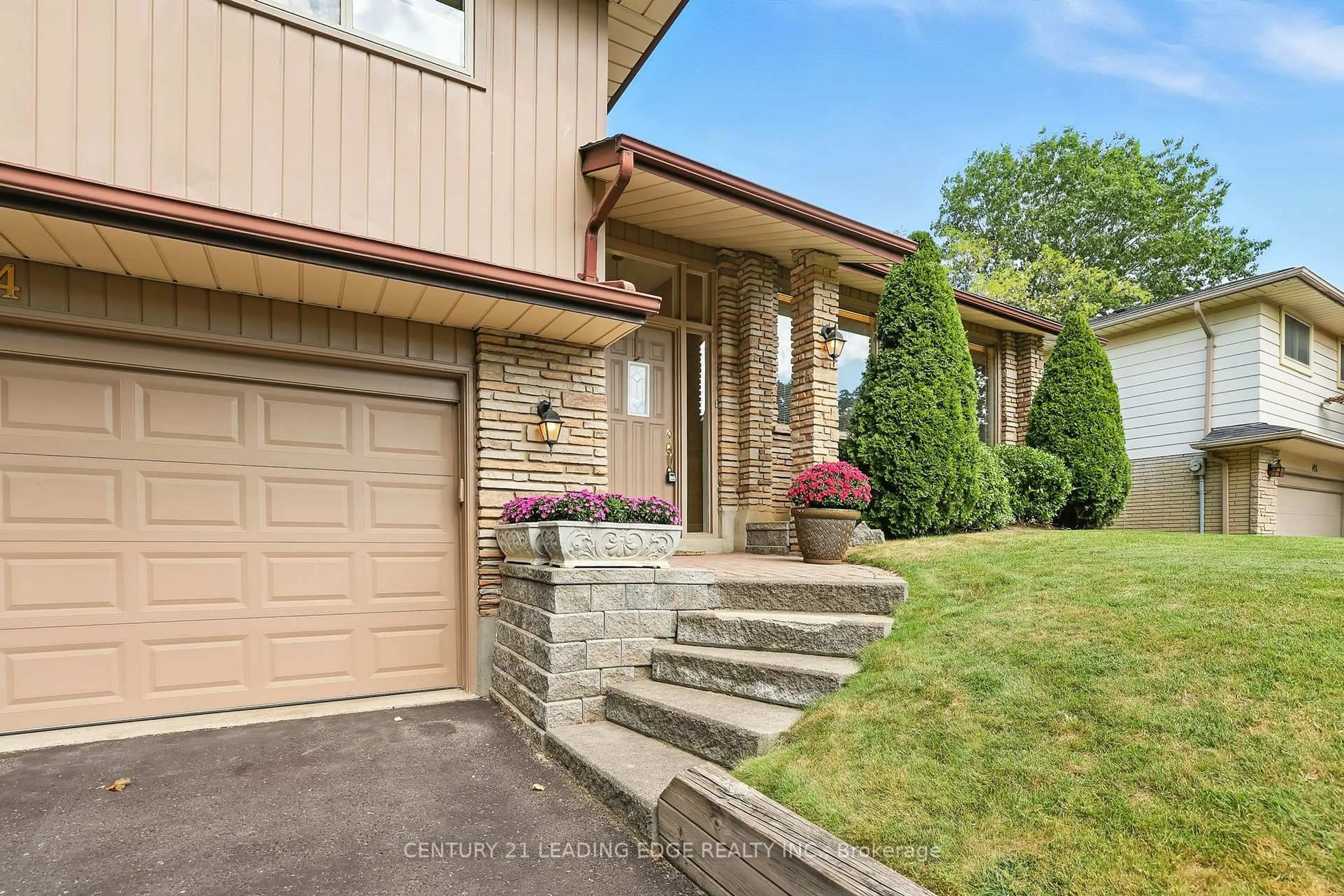 Home with brick exterior material, street for 154 Switzer Dr, Oshawa Ontario L1G 3J7