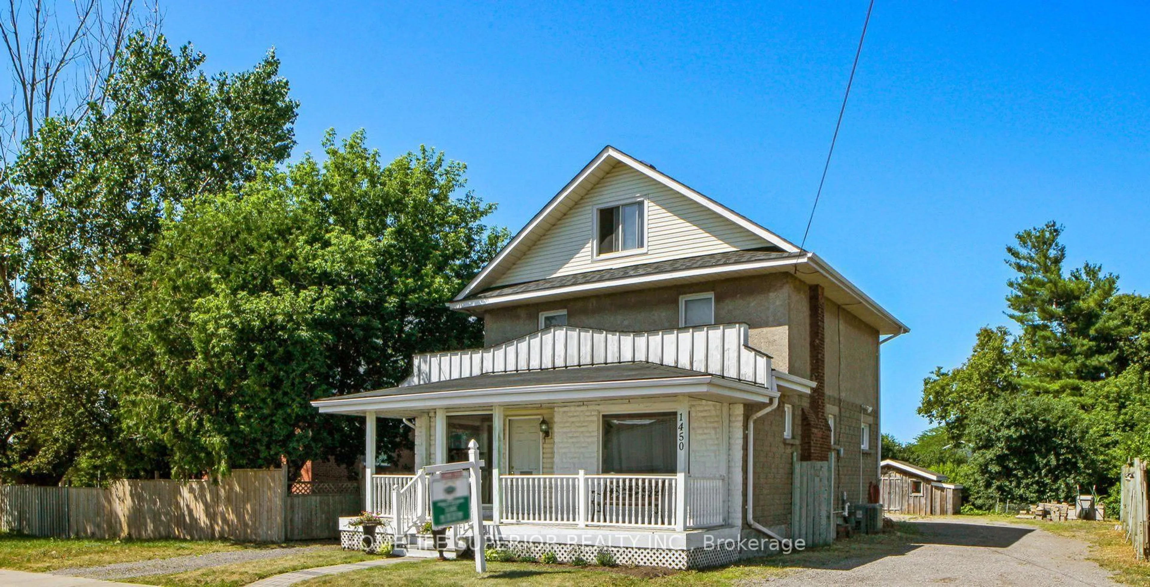 Home with vinyl exterior material, street for 1450 Ritson Rd, Oshawa Ontario L1G 8E5