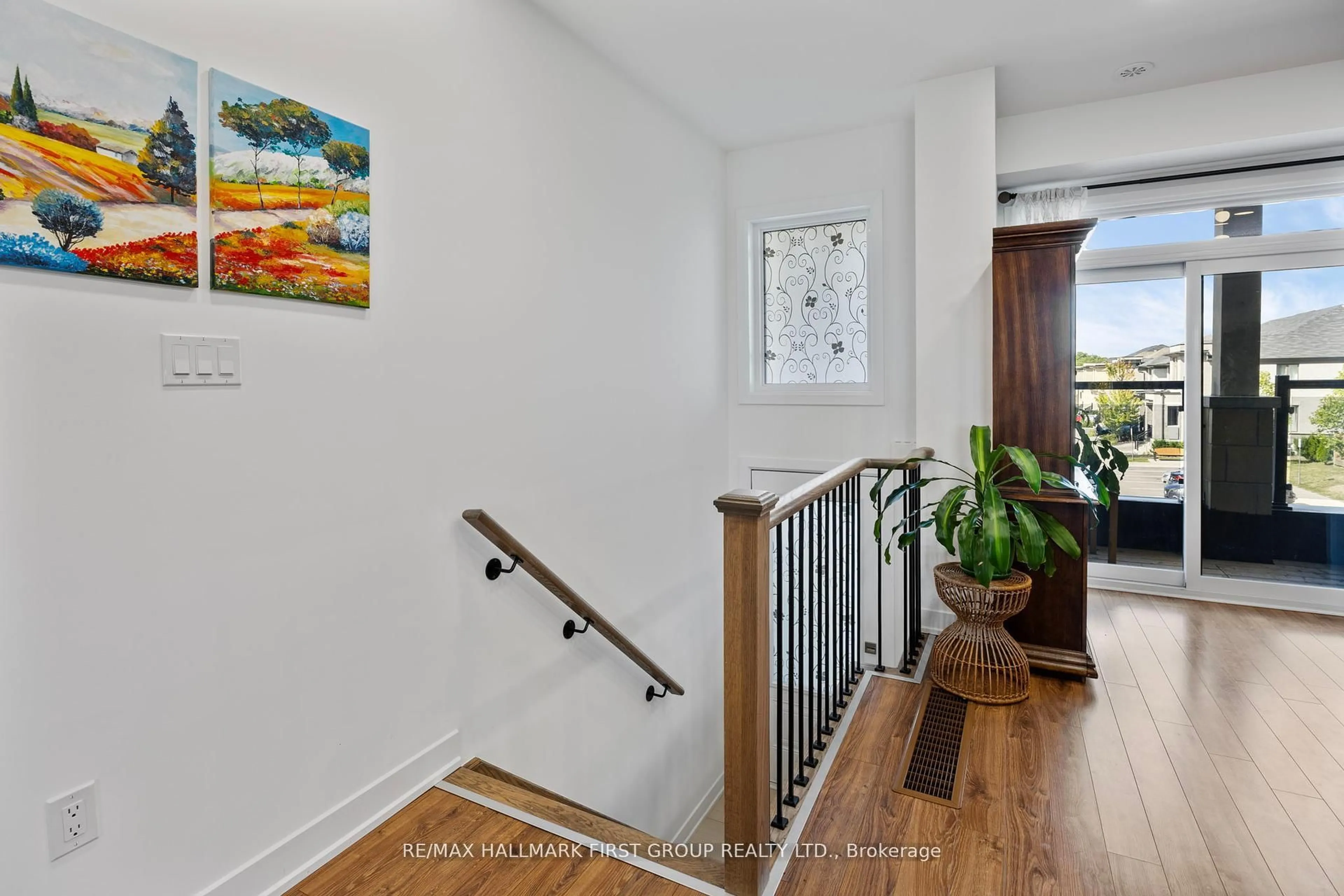 Indoor entryway for 7 Shawfield Way #79, Whitby Ontario L1R 0N8