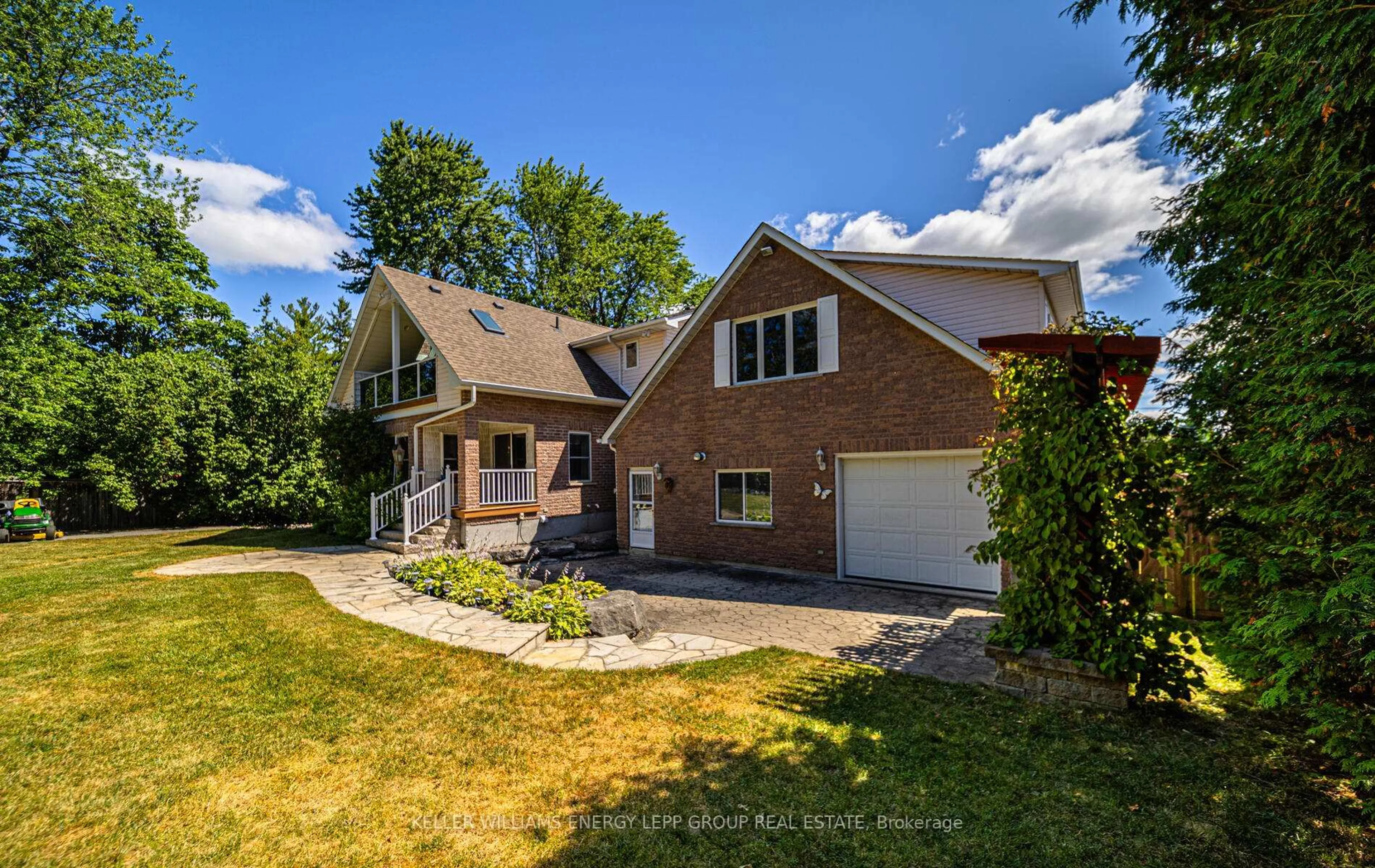 A pic from outside/outdoor area/front of a property/back of a property/a pic from drone, street for 2346 Prestonvale Rd, Clarington Ontario L1E 2S1