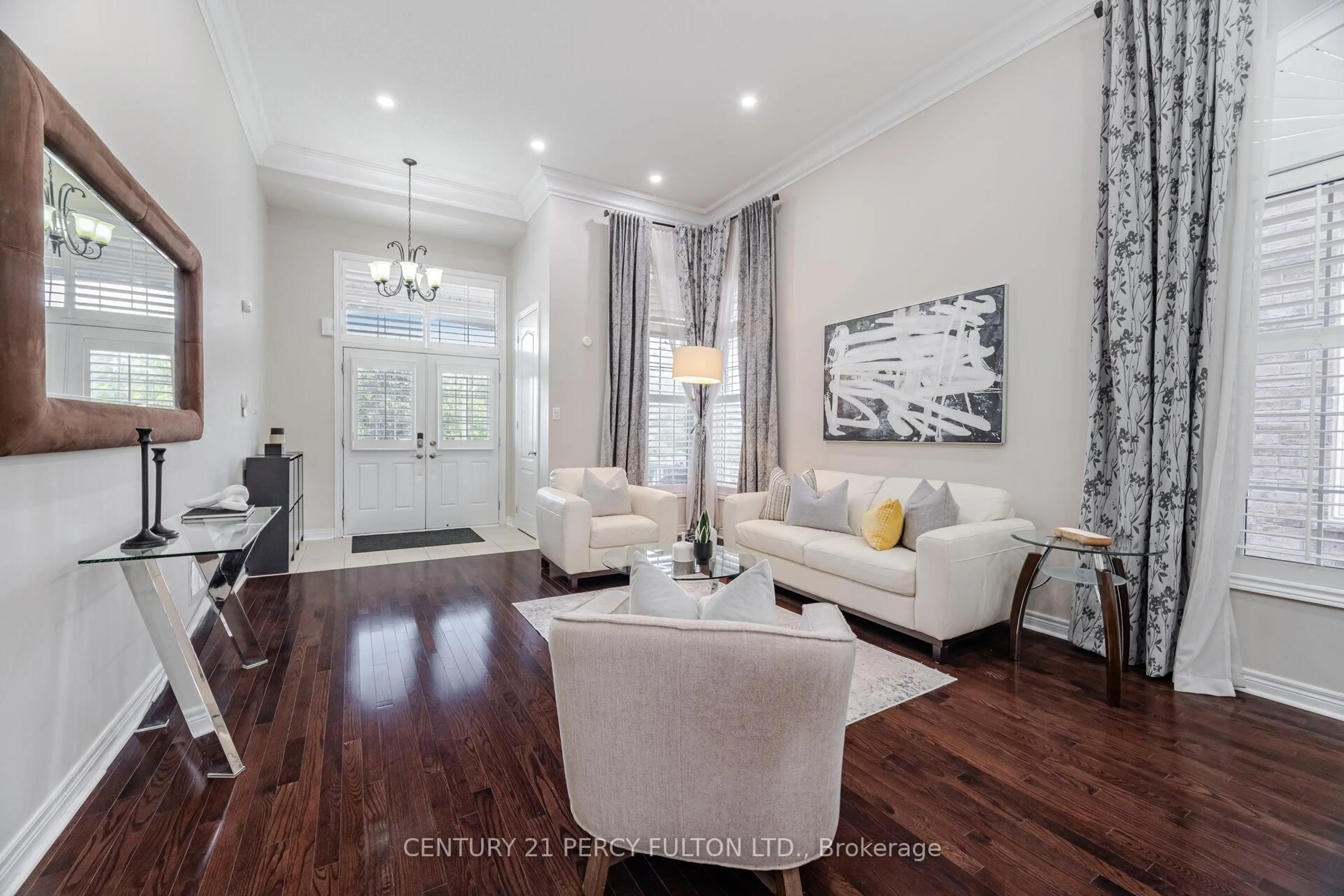 Living room with furniture, unknown for 14 Snowling Dr, Ajax Ontario L1Z 0M2