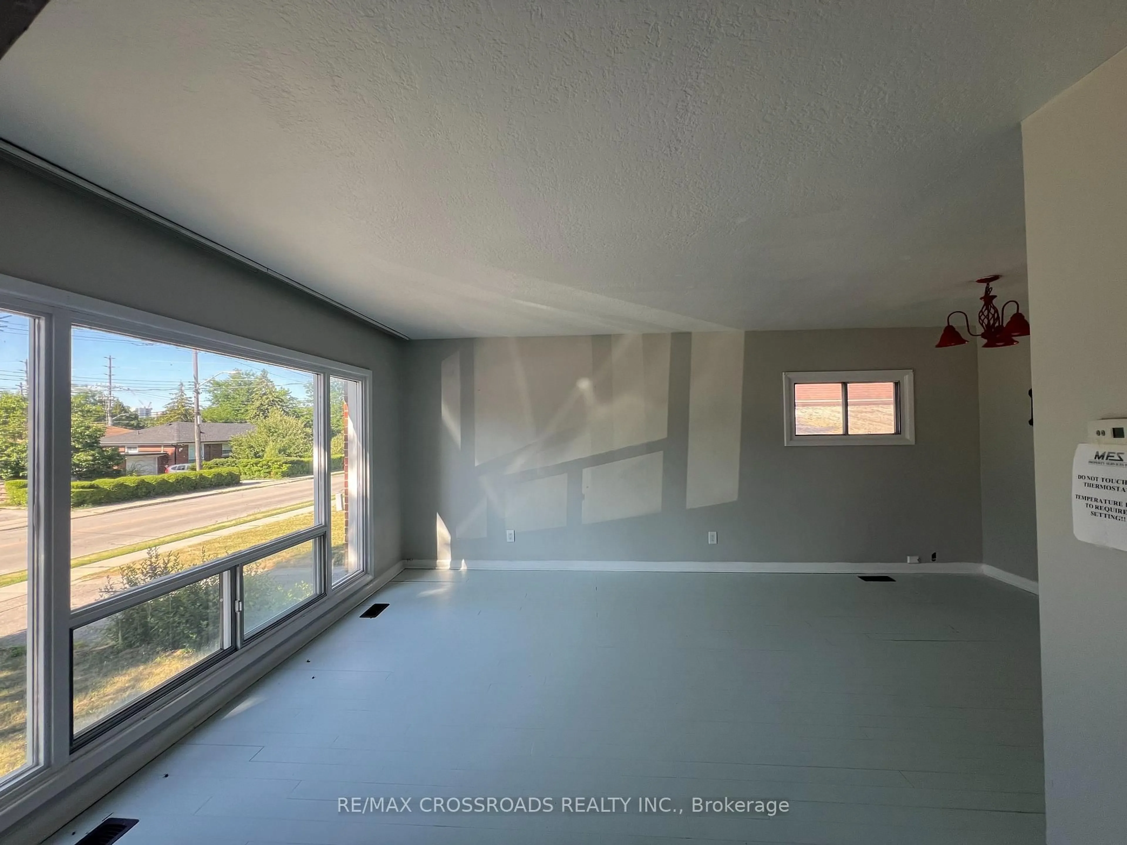 A pic of a room for 6 Seminole Ave, Toronto Ontario M1J 1M9