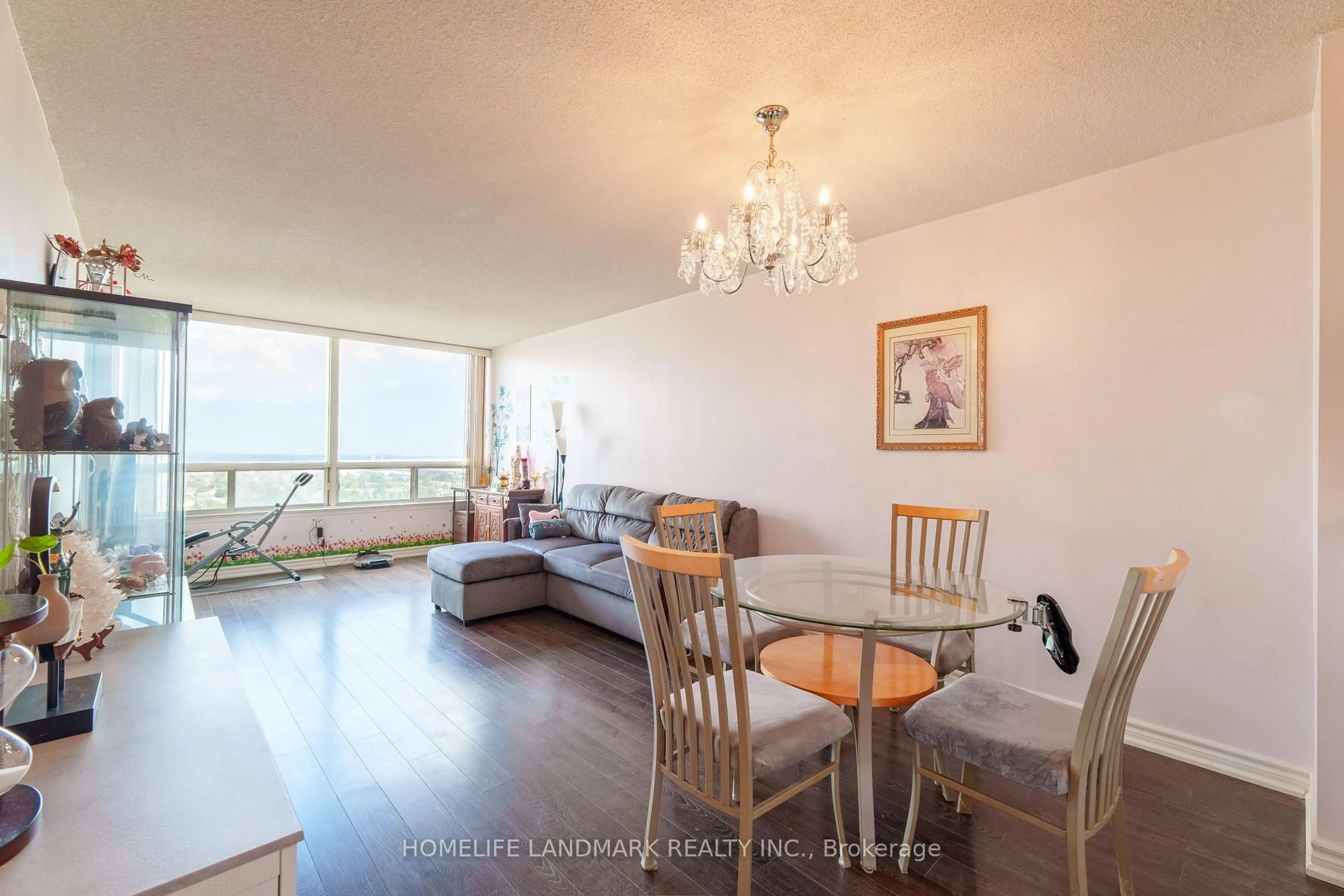 Dining room, wood/laminate floor for 350 Alton Towers Circ #1906, Toronto Ontario M1V 5E3