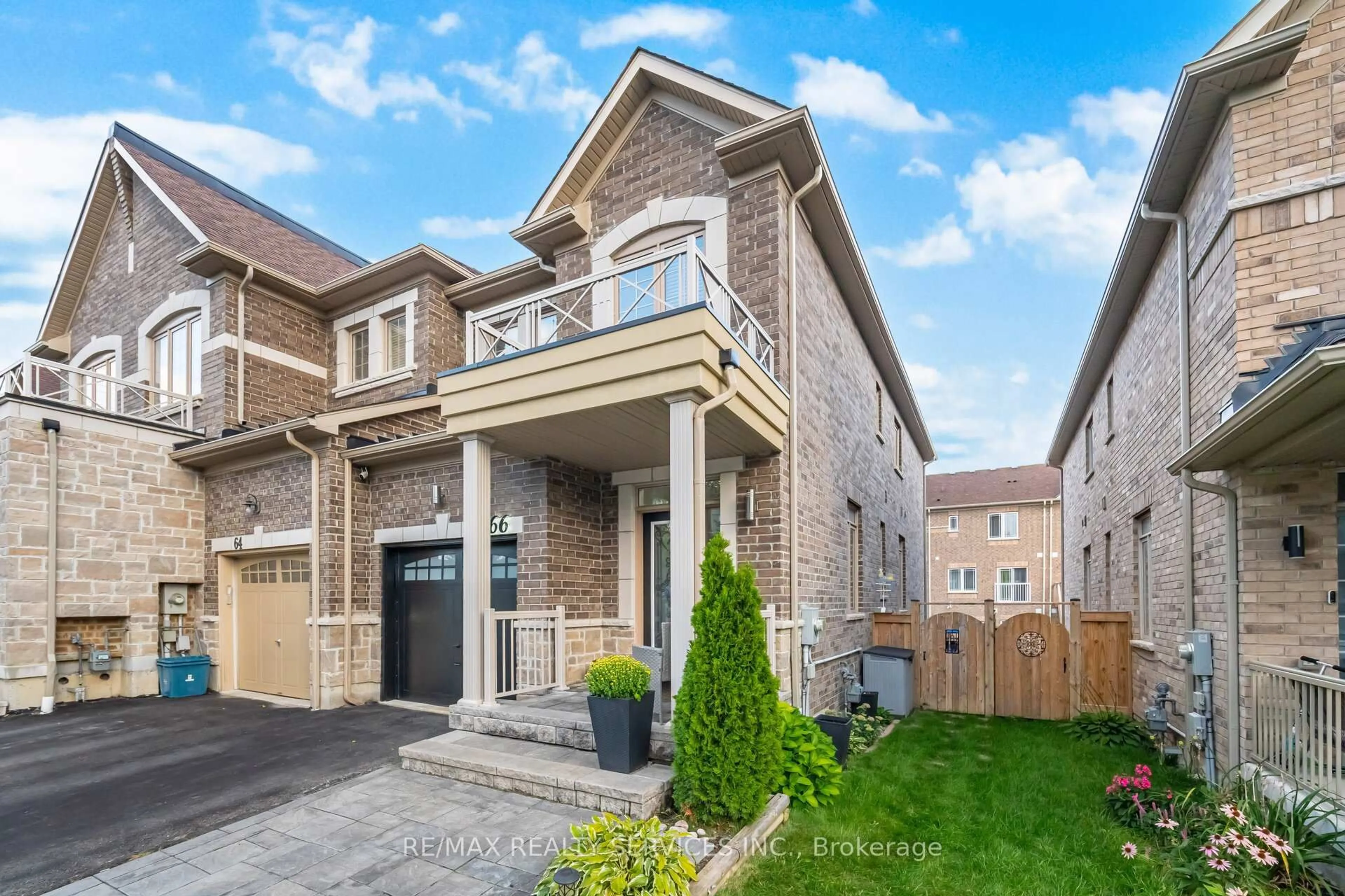 Home with brick exterior material, street for 66 Rimrock Cres, Whitby Ontario L1N 0E5