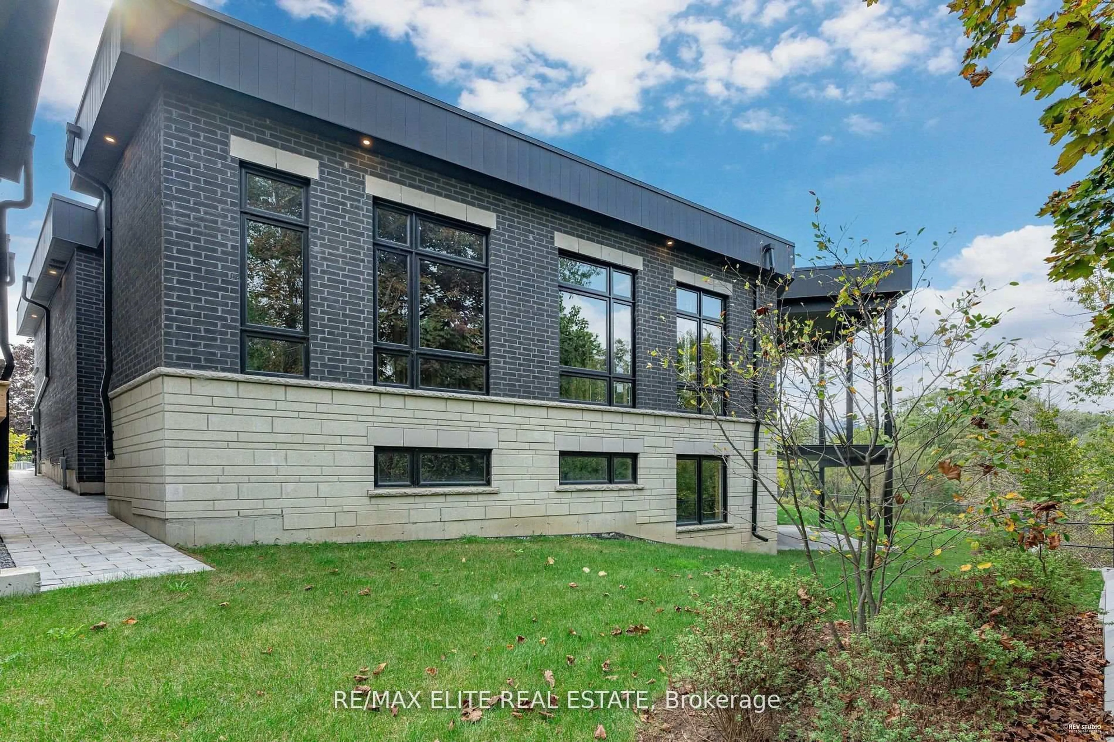 Home with brick exterior material, building for 8 Tidmarsh Lane, Ajax Ontario L1T 4S1