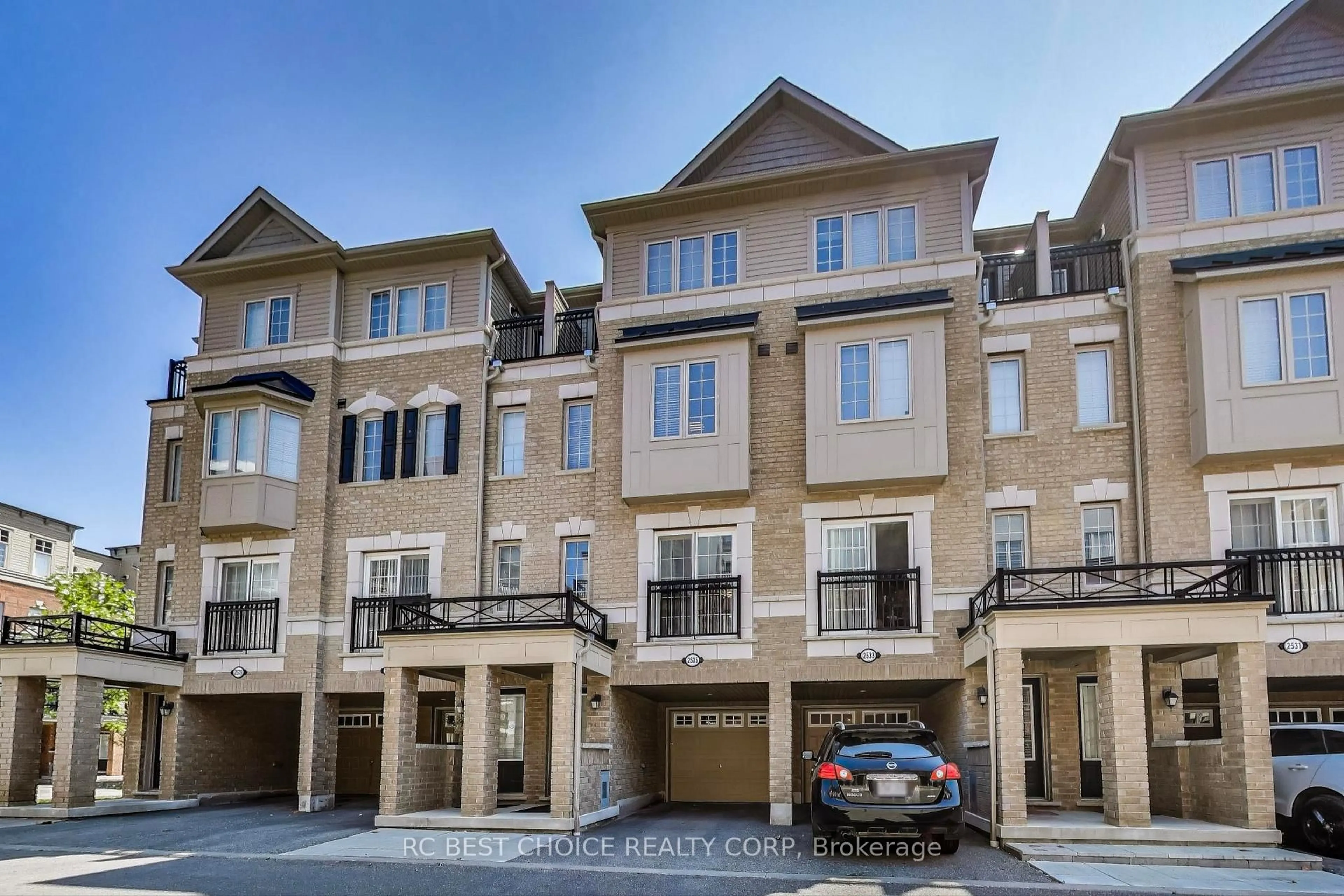 A pic from outside/outdoor area/front of a property/back of a property/a pic from drone, street for 2535 Bromus Path #160, Oshawa Ontario L1H 7K4