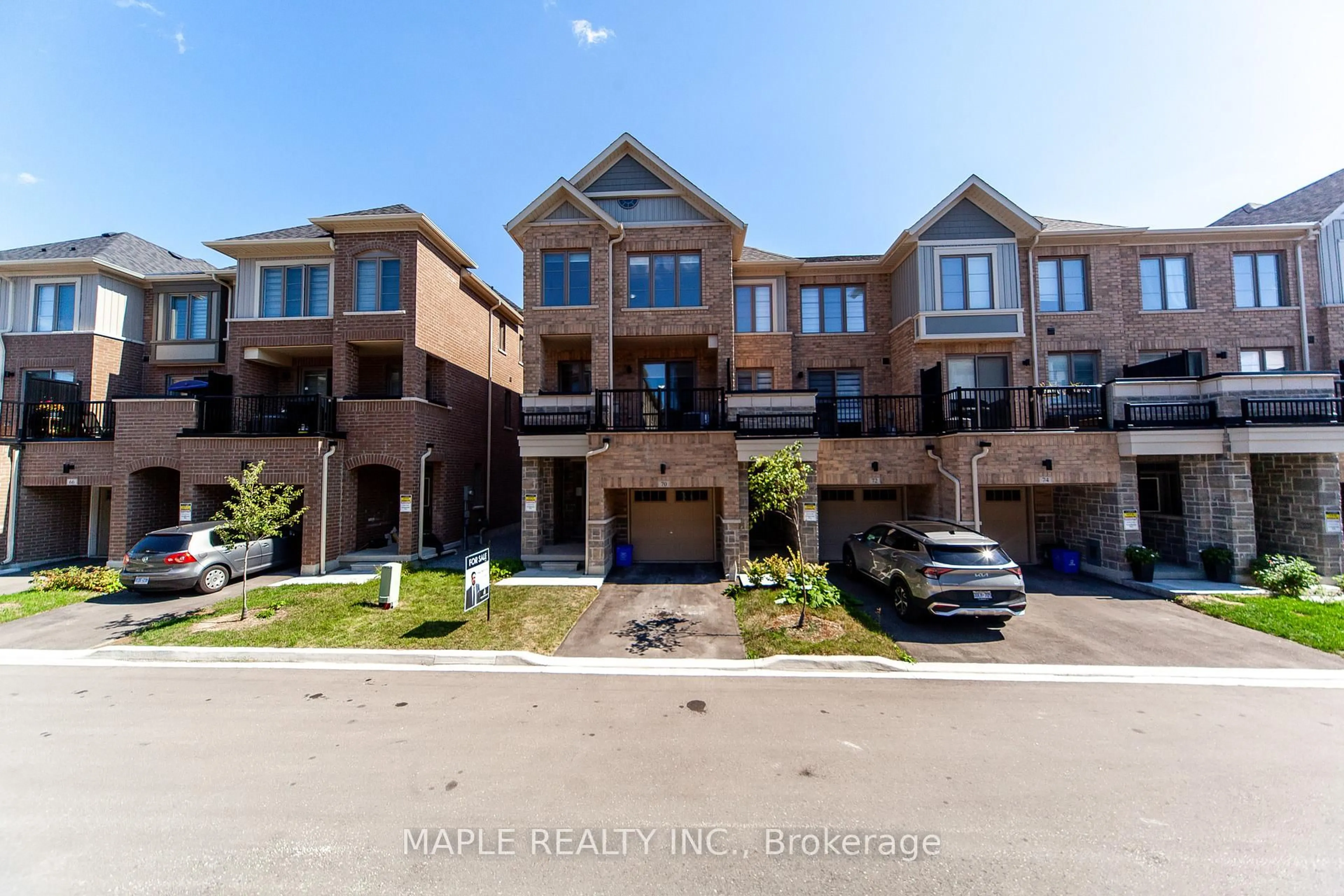 Home with brick exterior material, street for 70 Waterside Way, Whitby Ontario L1N 0N1