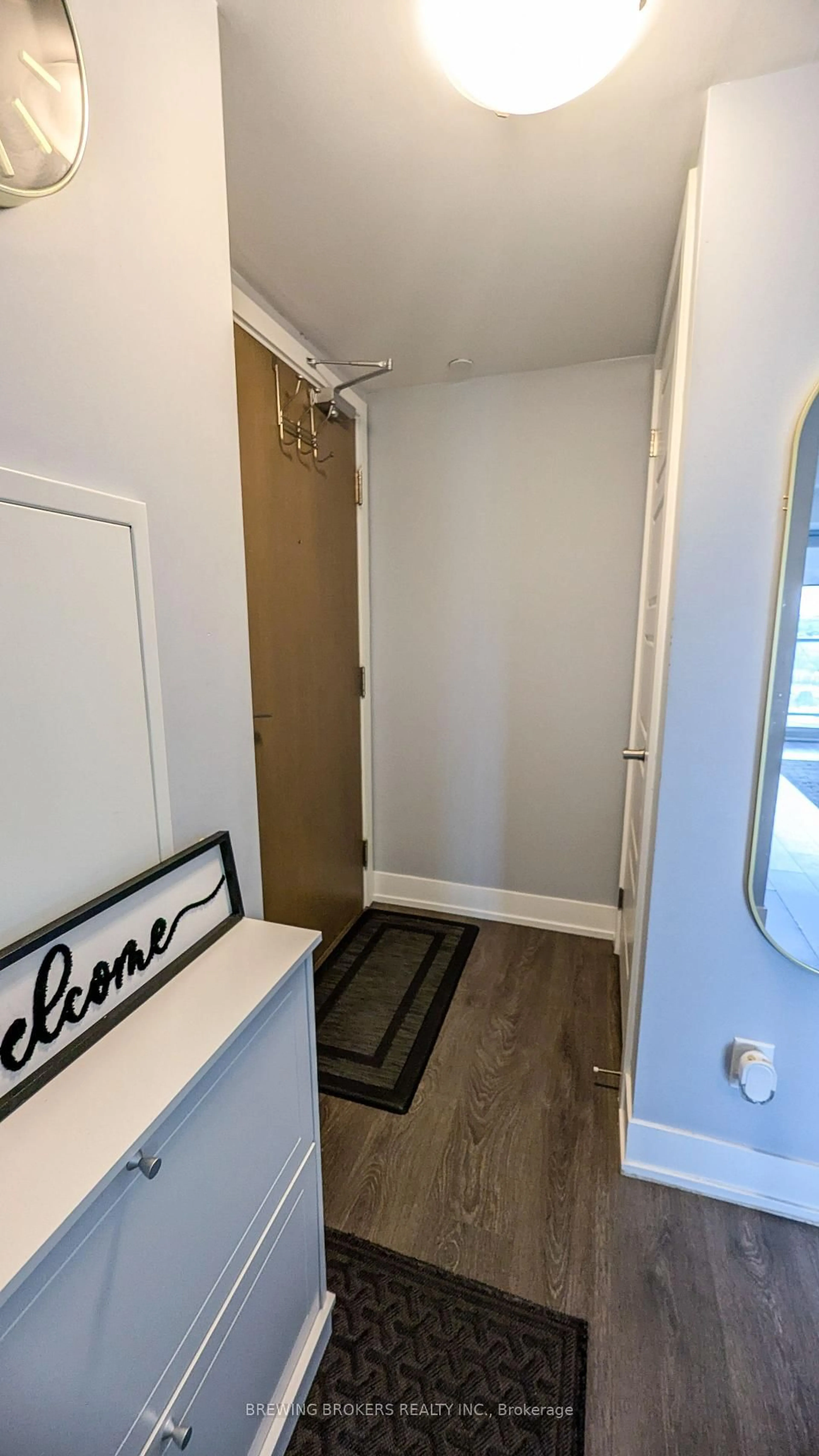 Indoor entryway for 1255 Bayly St #2101, Pickering Ontario L1W 0B6
