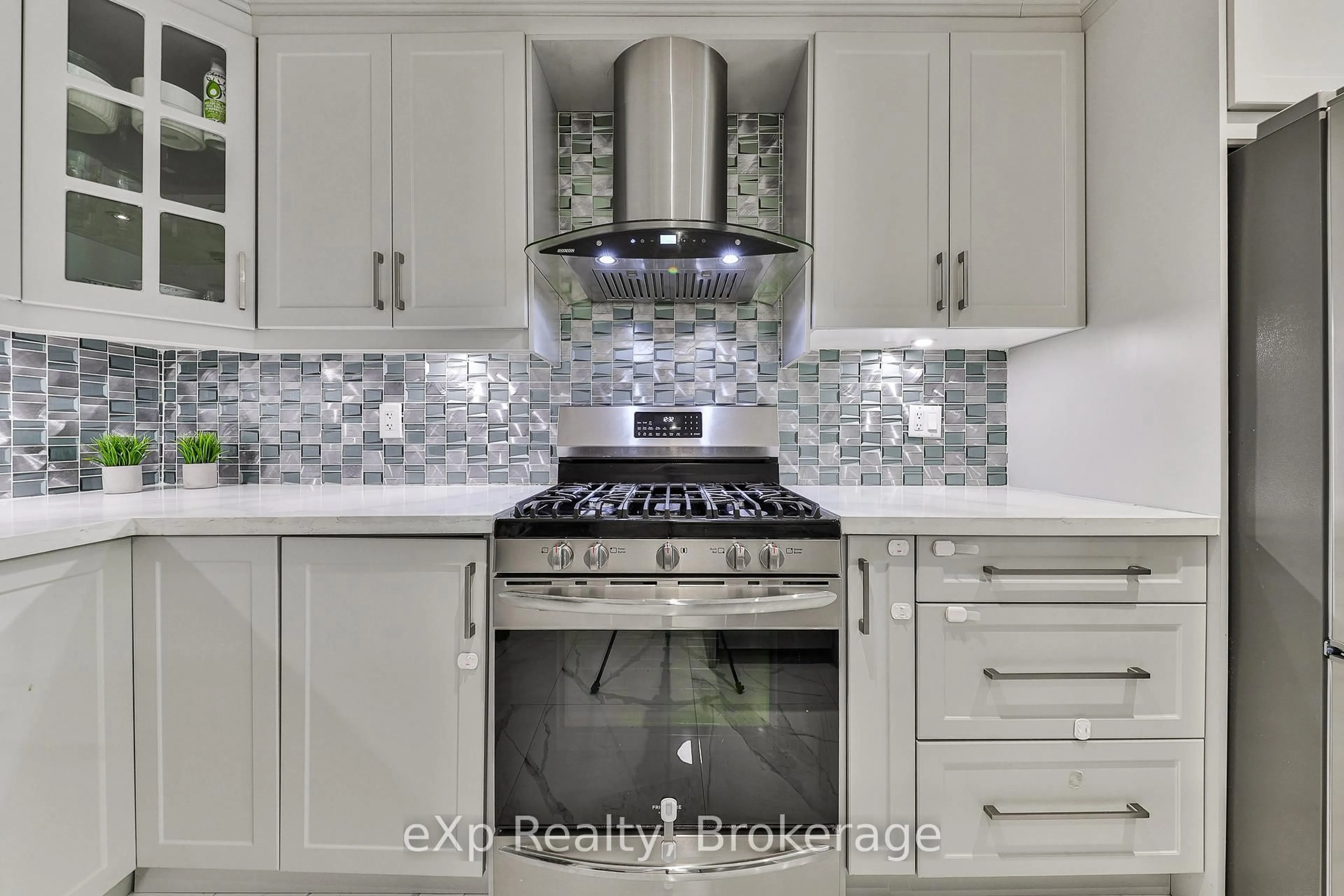 Contemporary kitchen, ceramic/tile floor for 765 Sunbird Dr, Pickering Ontario L1X 2X4