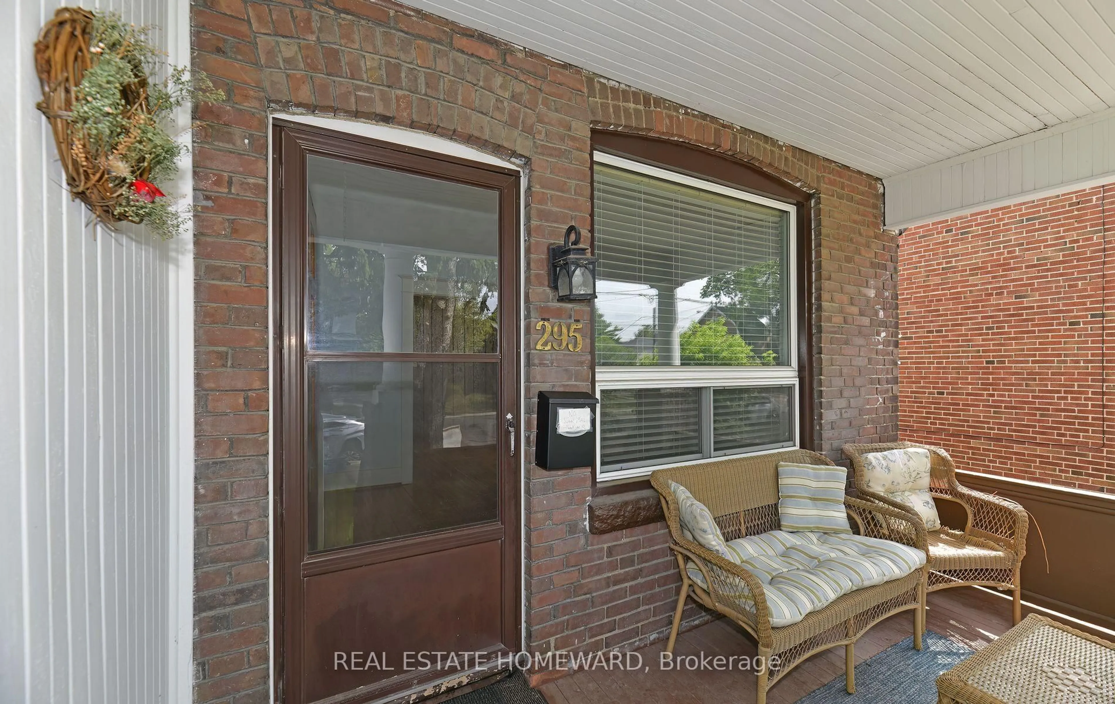 Indoor entryway for 295 Chisholm Ave, Toronto Ontario M4C 4W5
