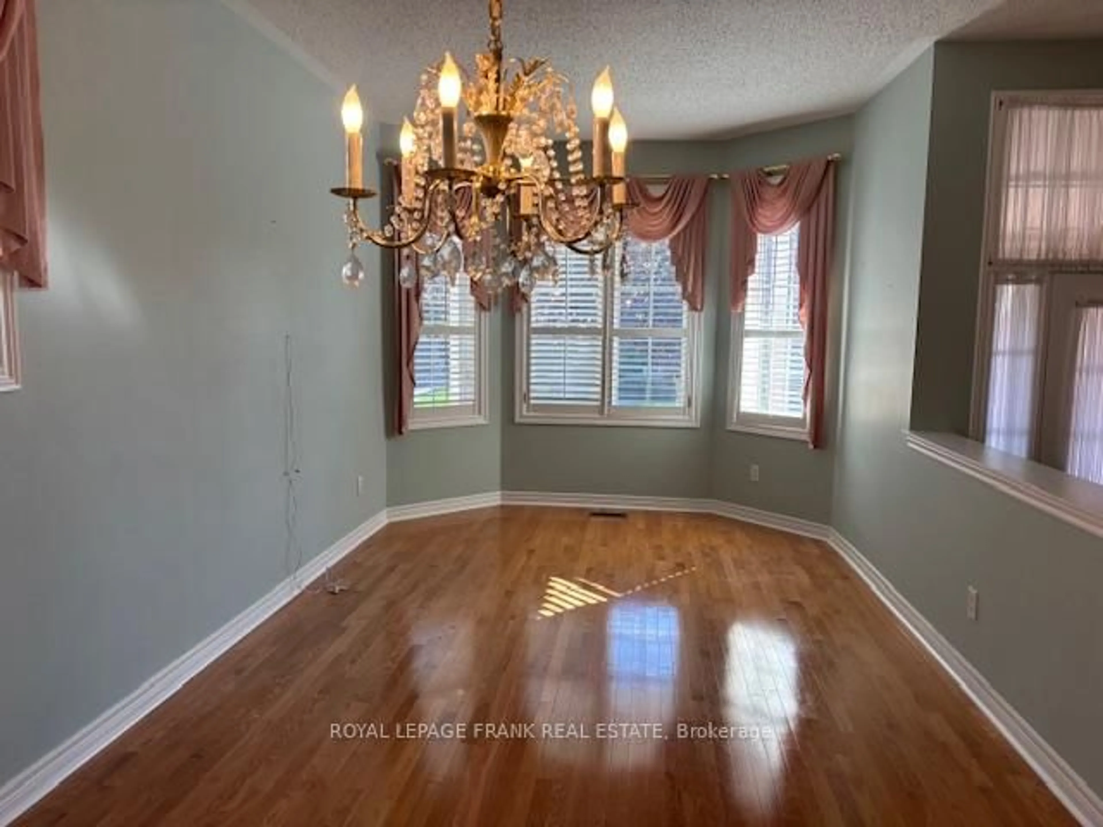 Dining room, unknown for 40 Kimberly Dr, Whitby Ontario L1M 1K5
