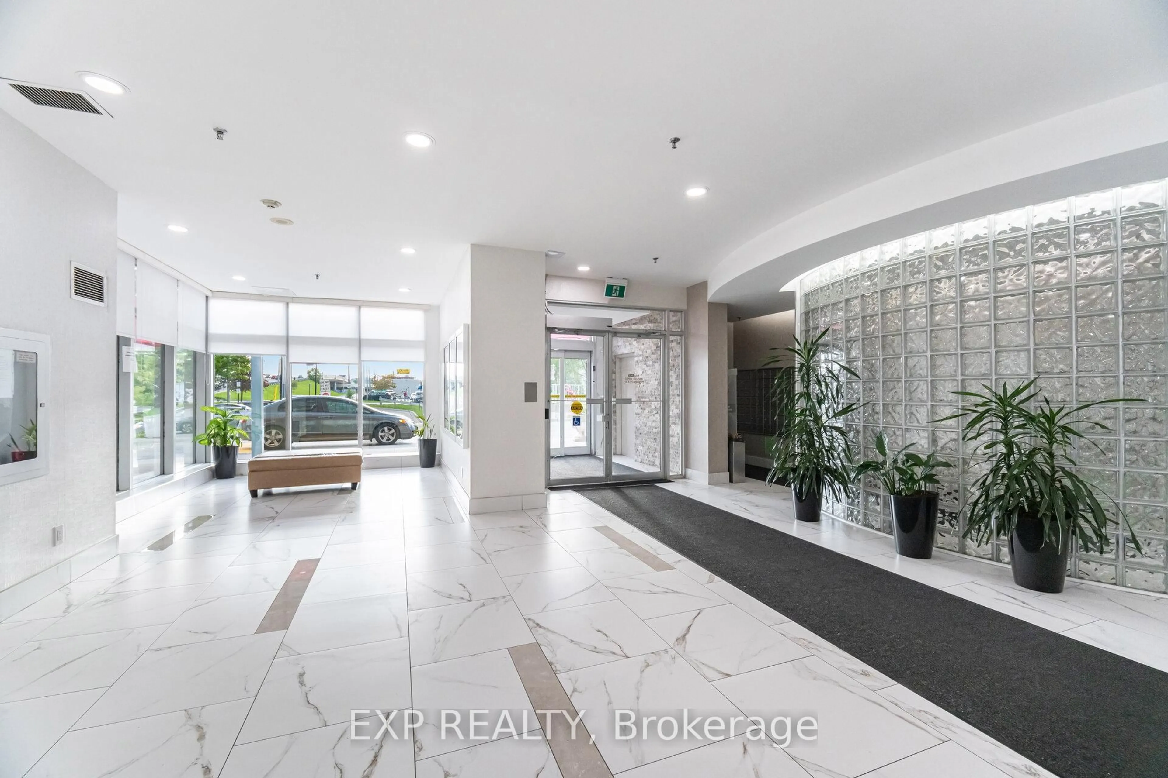 Lobby for 2550 Lawrence Ave #1202, Toronto Ontario M1P 2R7