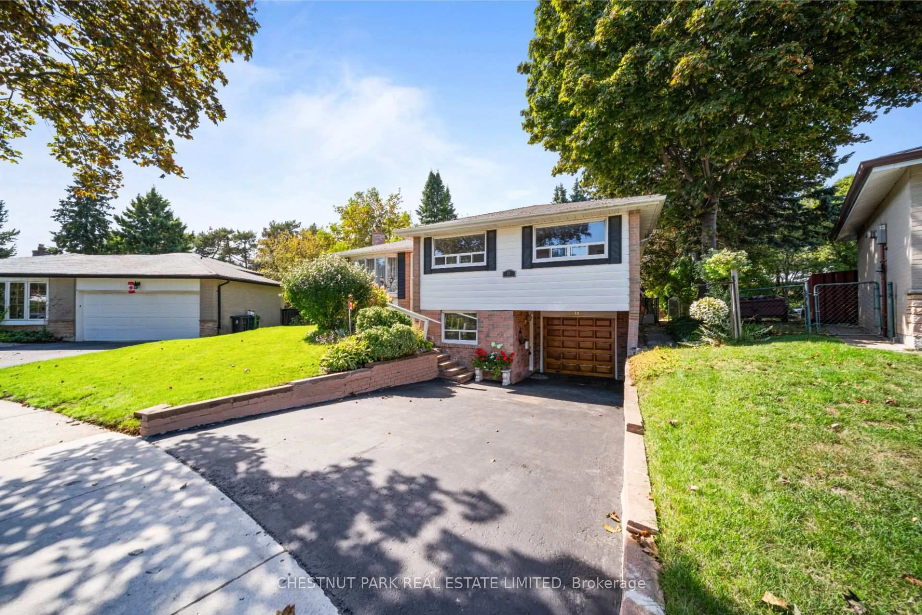 A pic from outside/outdoor area/front of a property/back of a property/a pic from drone, street for 14 Sealstone Terr, Toronto Ontario M1E 4J7