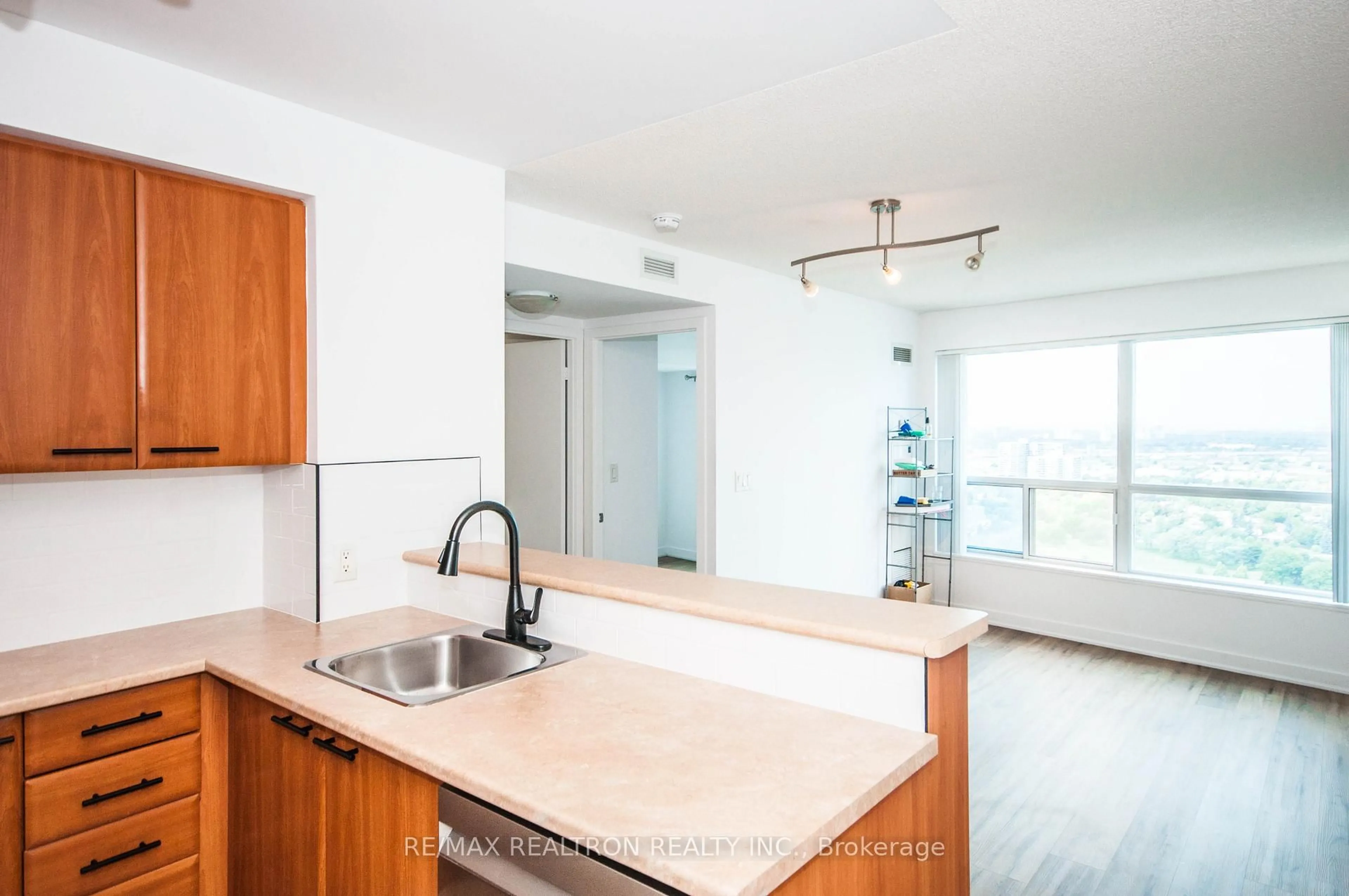 Standard kitchen, unknown for 36 Lee Centre Dr #3102, Toronto Ontario M1H 3K2