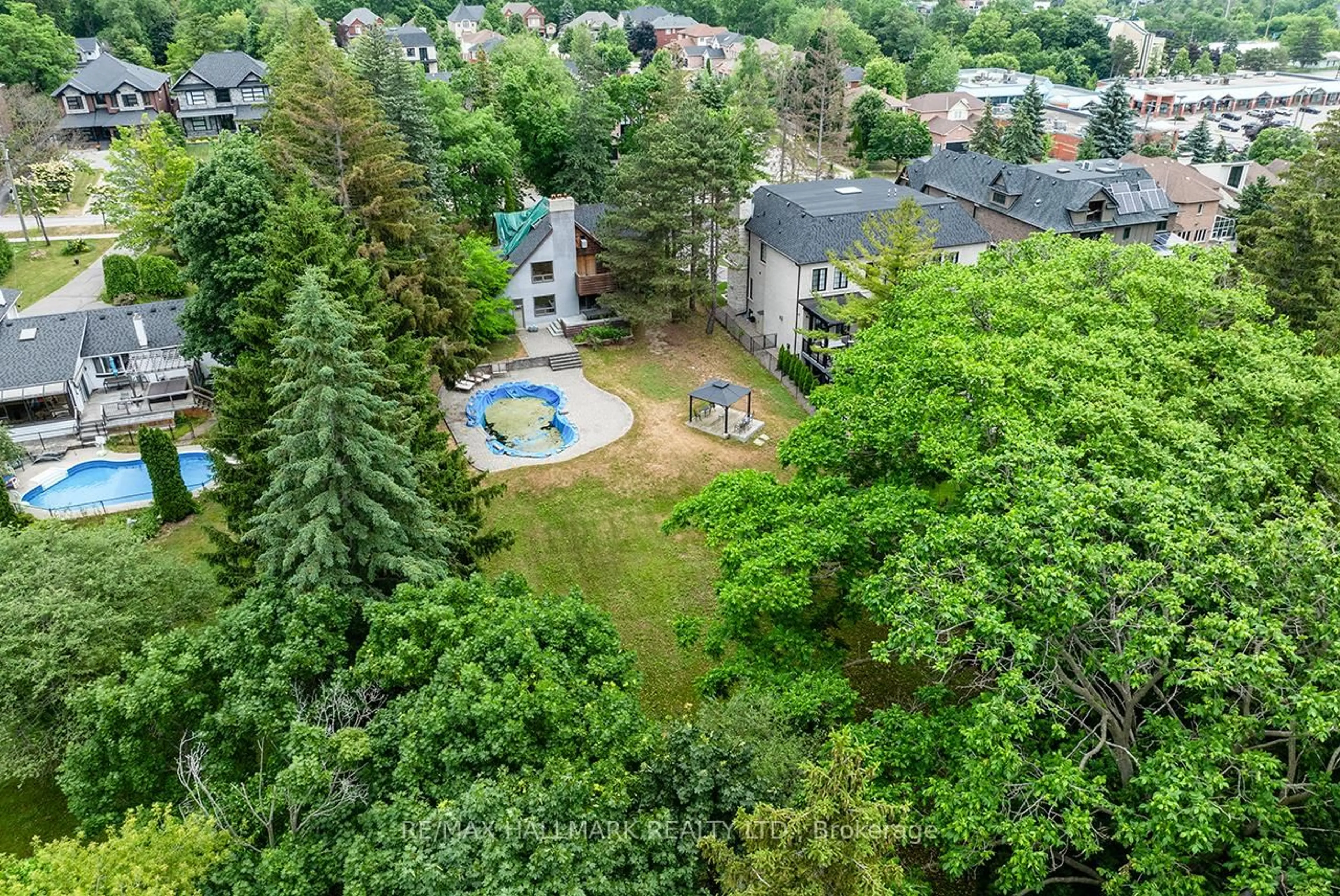 A pic from outside/outdoor area/front of a property/back of a property/a pic from drone, forest/trees view for 1382 Rougemount Dr, Pickering Ontario L1V 1N1
