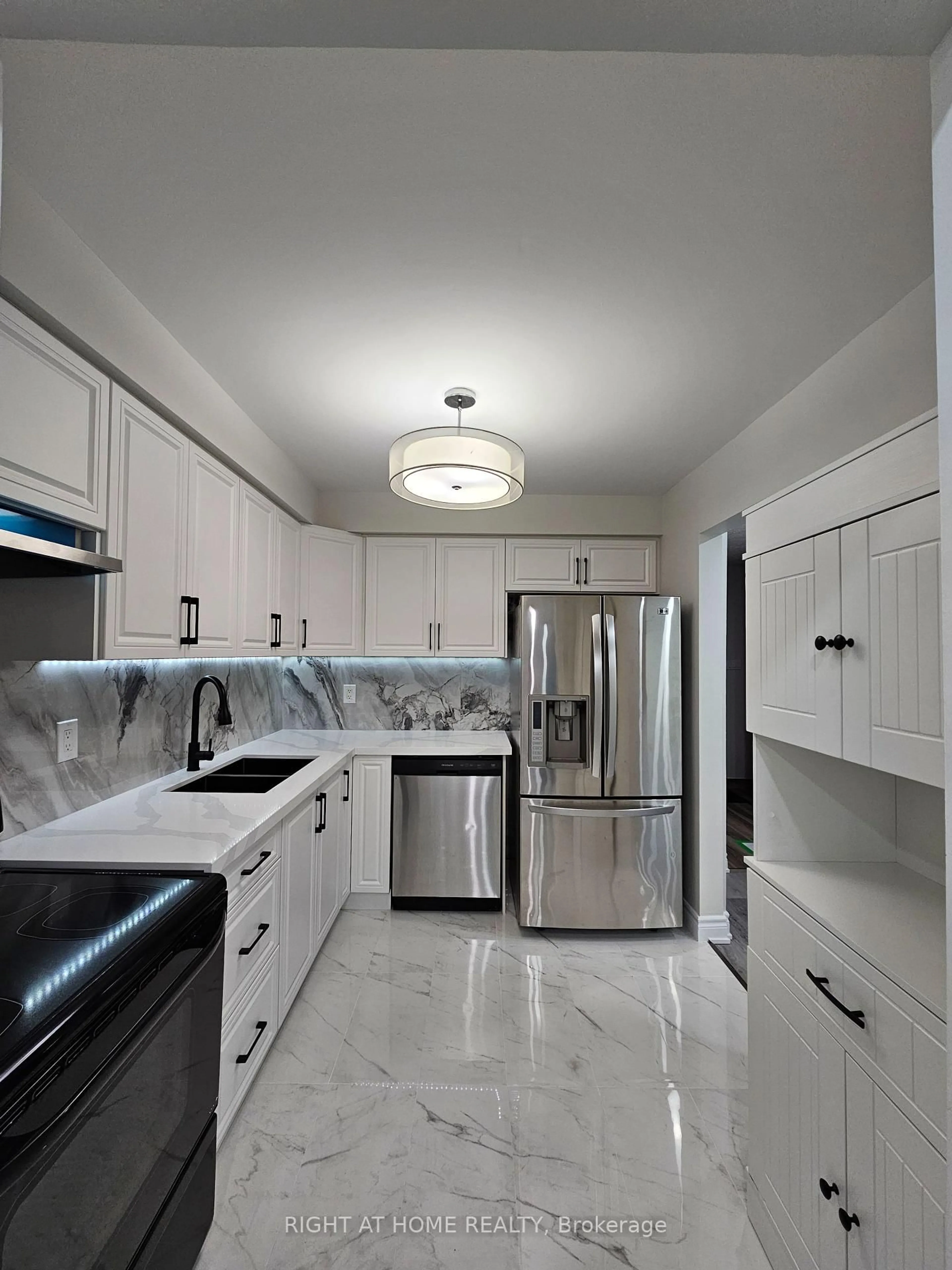 Contemporary kitchen, ceramic/tile floor for 19 Greenfield Cres, Whitby Ontario L1N 7G2