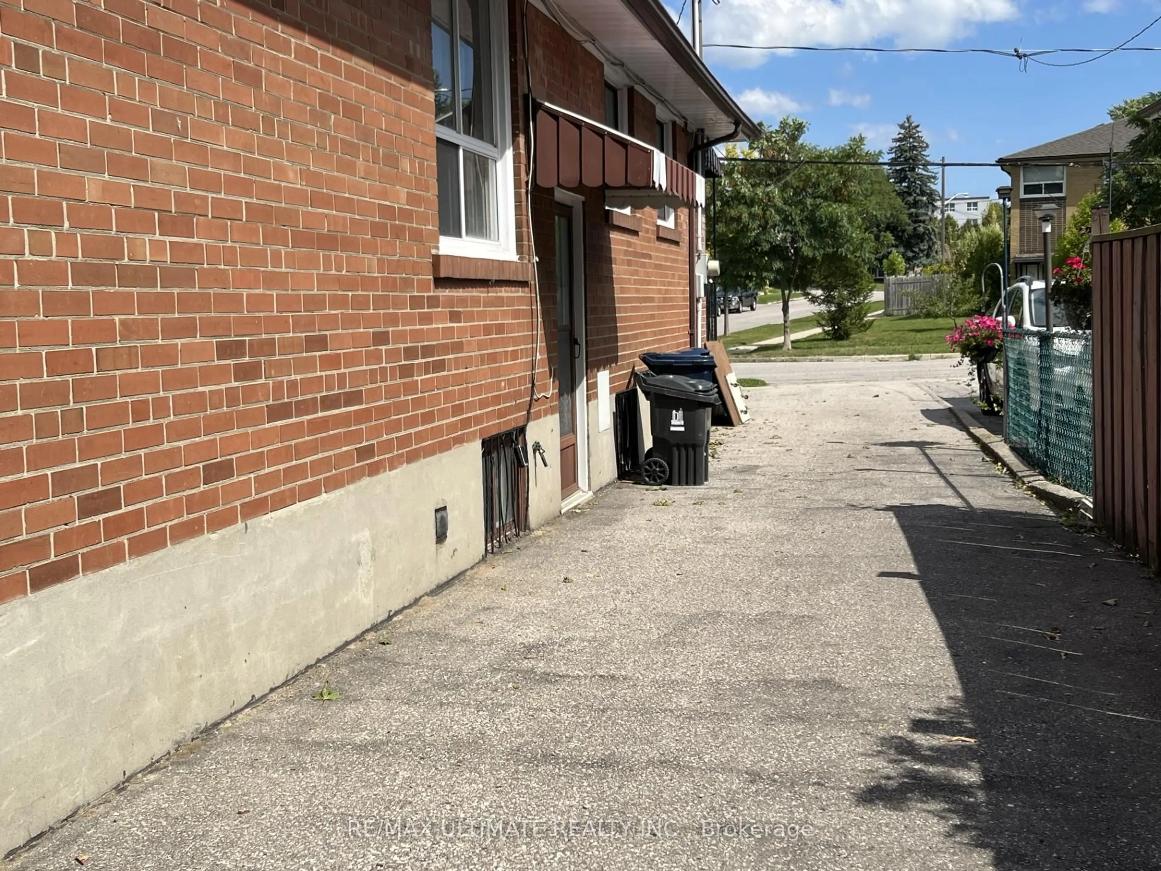 Unknown for 96 Benjamin Blvd, Toronto Ontario M1K 3P1