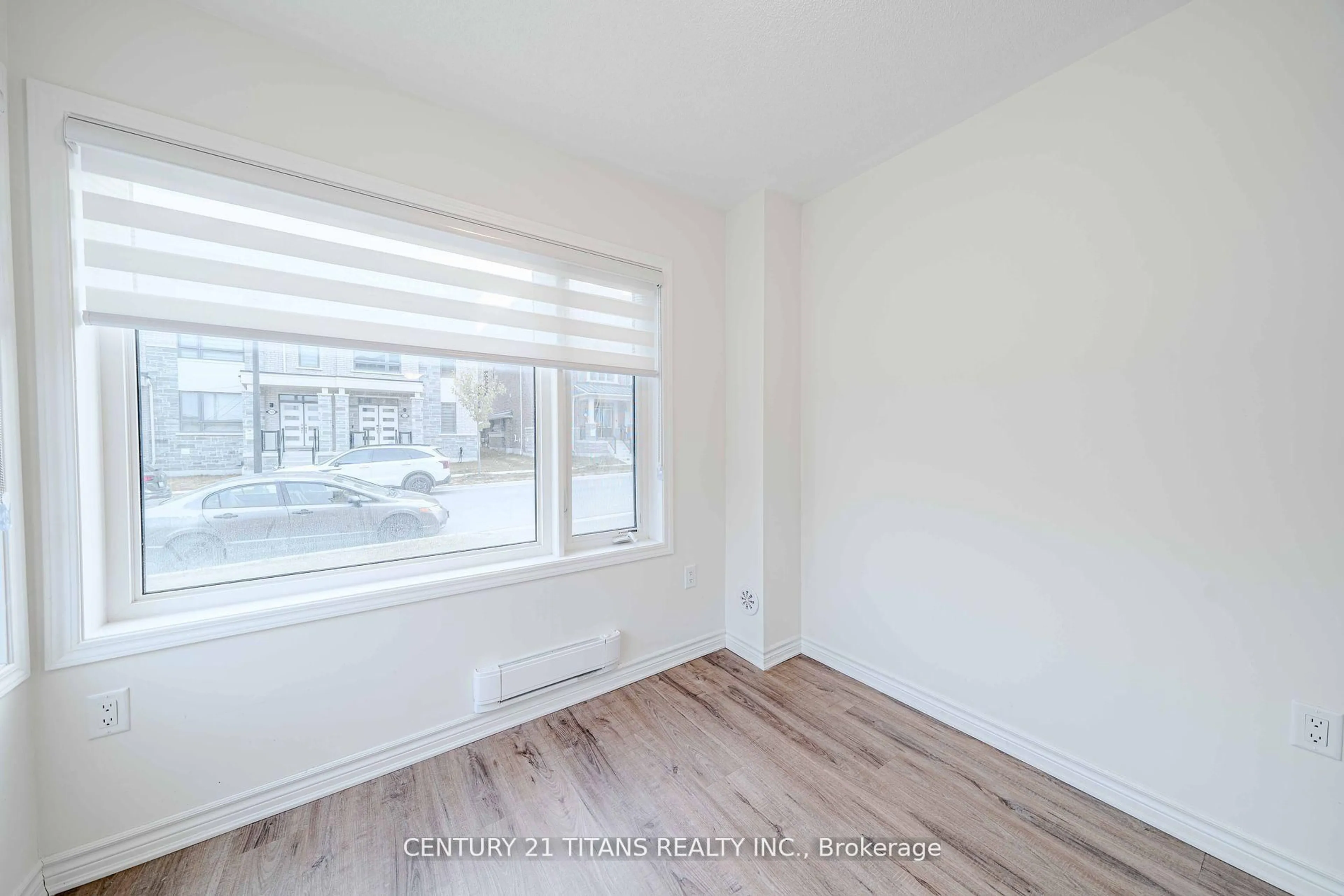 A pic of a room for 3321 Thunderbird Prom, Pickering Ontario L1X 0N4