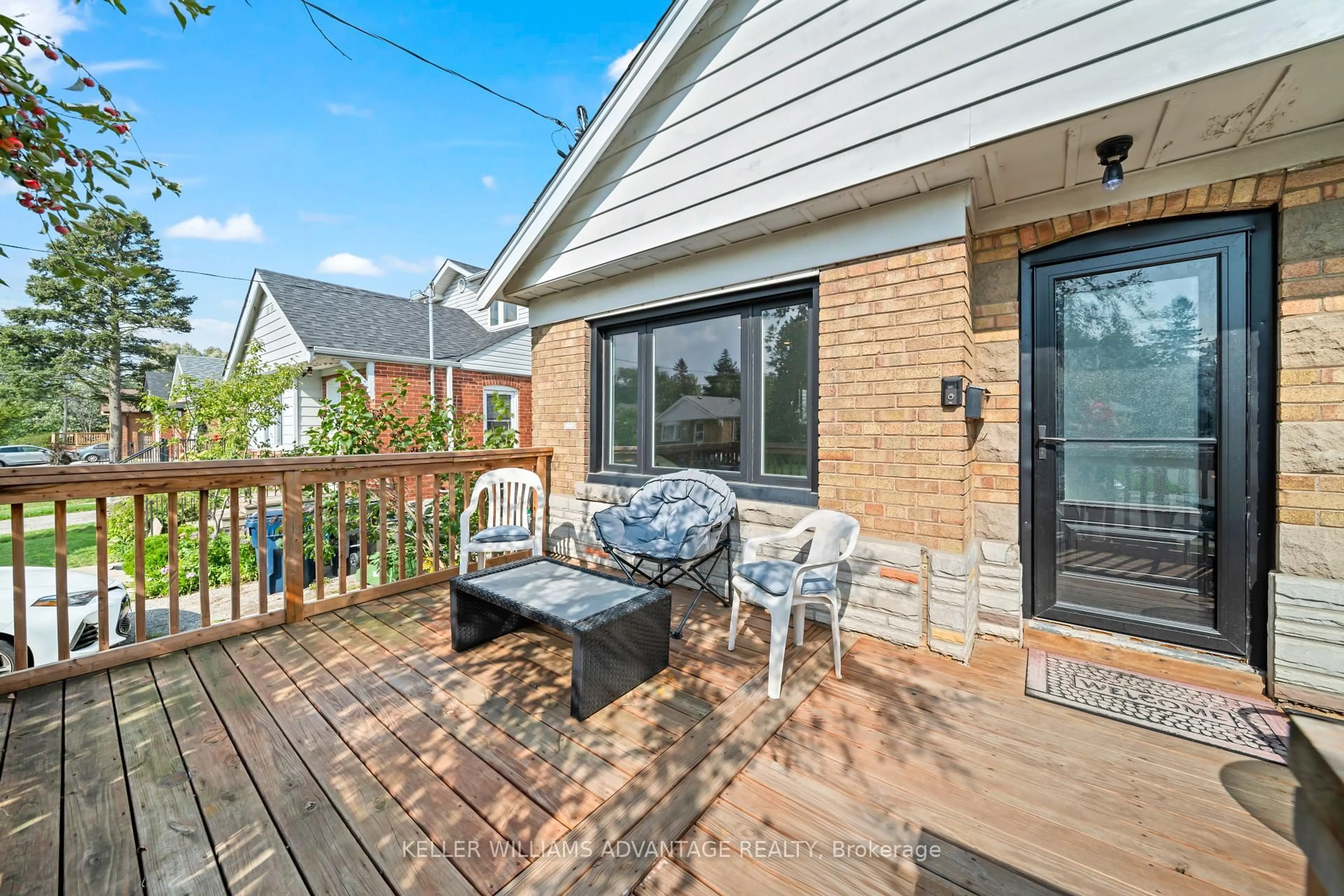 Patio, street for 151 North Bonnington Ave, Toronto Ontario M1K 1Y2
