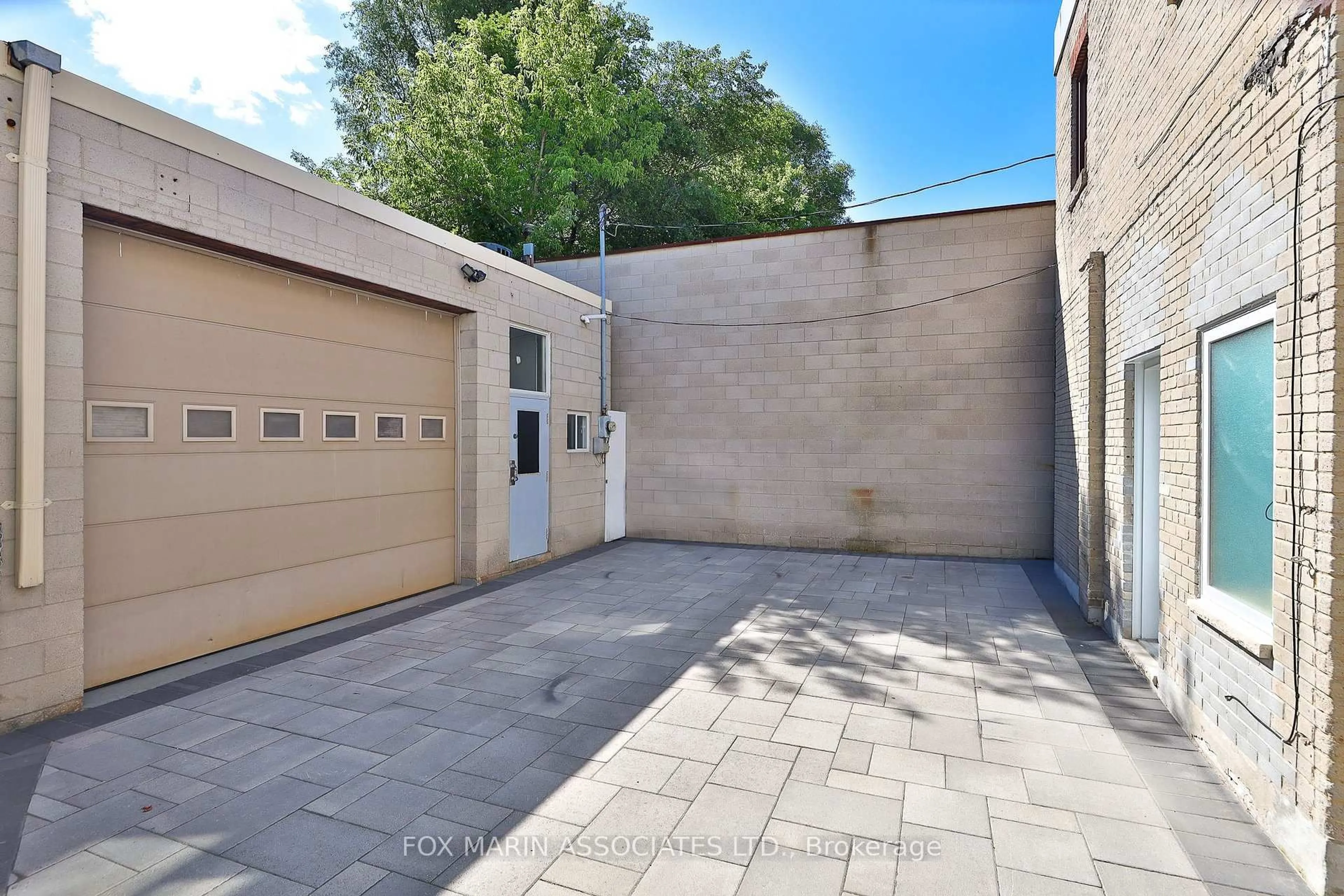 Unknown for 1215 Woodbine Ave, Toronto Ontario M4C 4E1