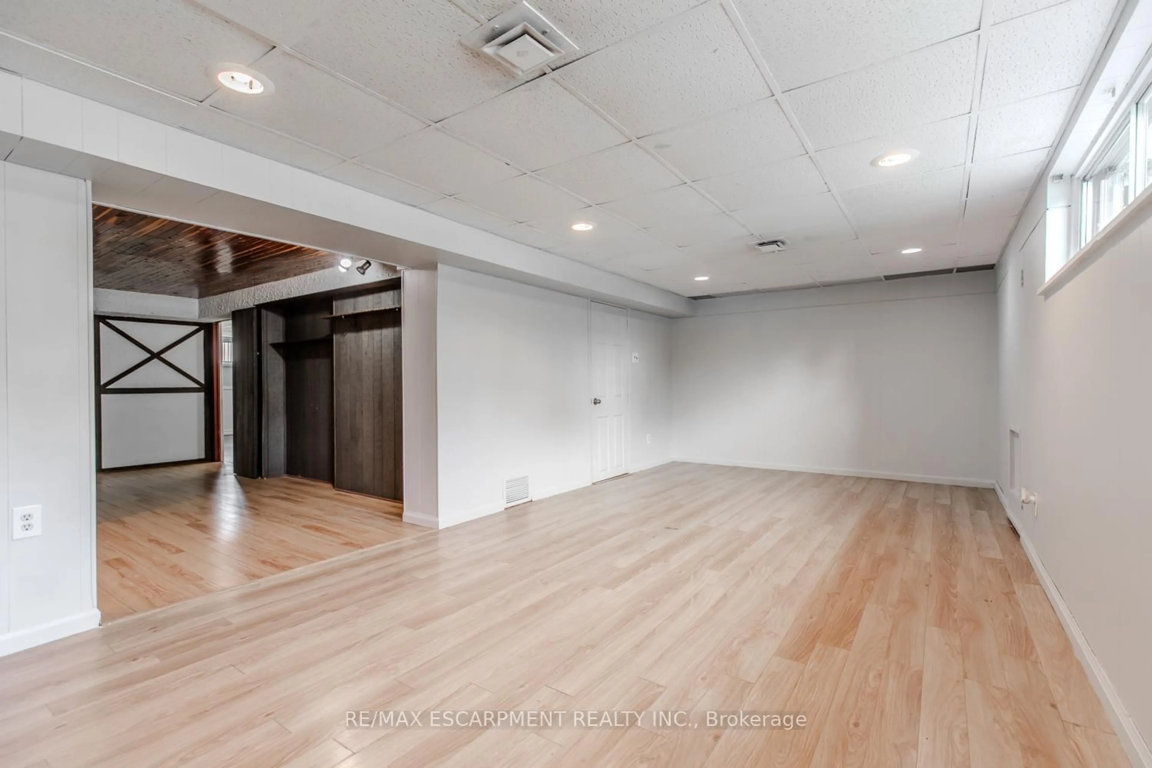 Unknown for 60 Greenock Ave, Toronto Ontario M1G 2Z9