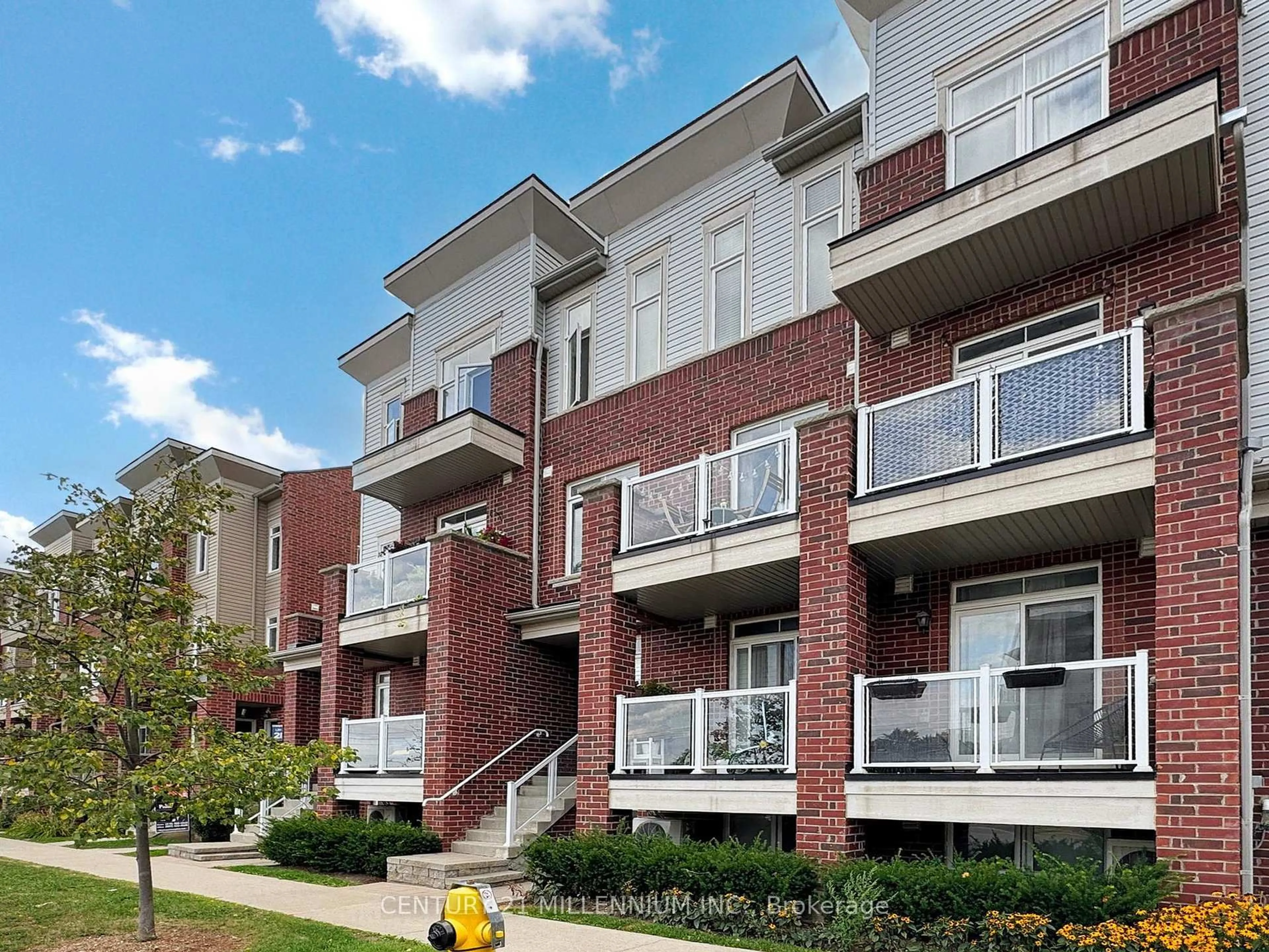 Home with brick exterior material, unknown for 2578 William Jackson Dr, Pickering Ontario L1X 0E5