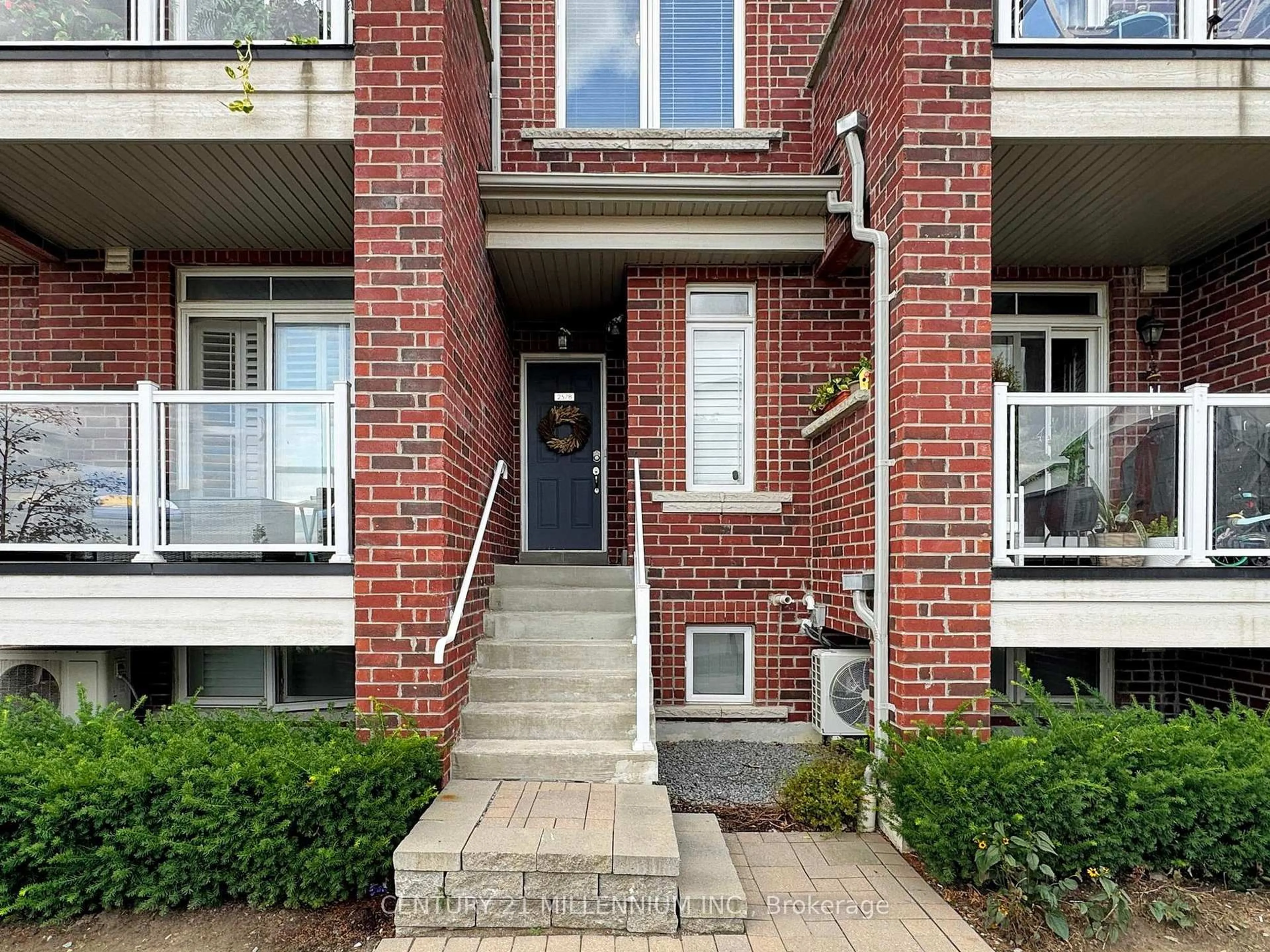 Unknown for 2578 William Jackson Dr, Pickering Ontario L1X 0E5