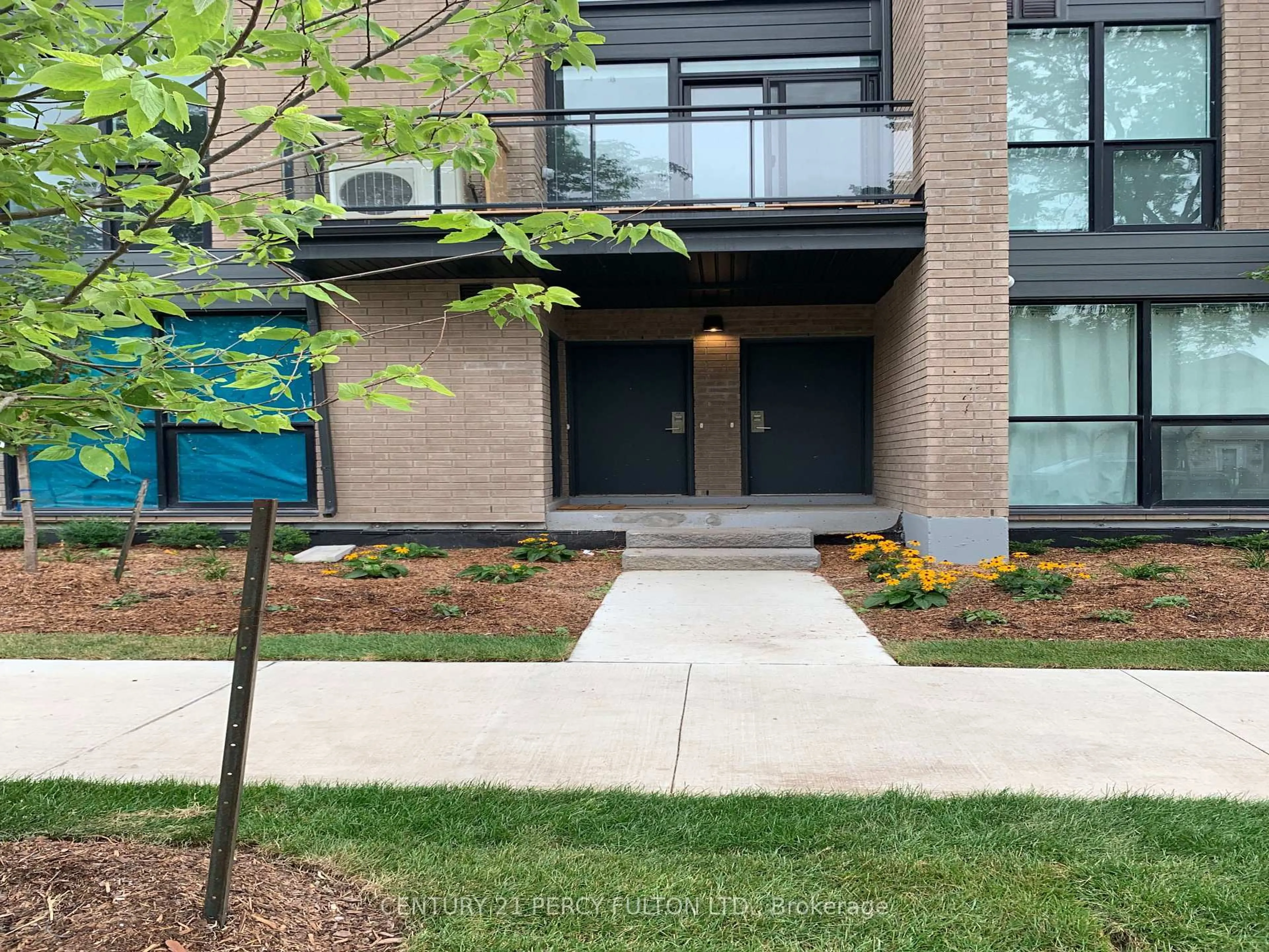 Unknown for 9B Falaise Rd, Toronto Ontario M1E 0C5