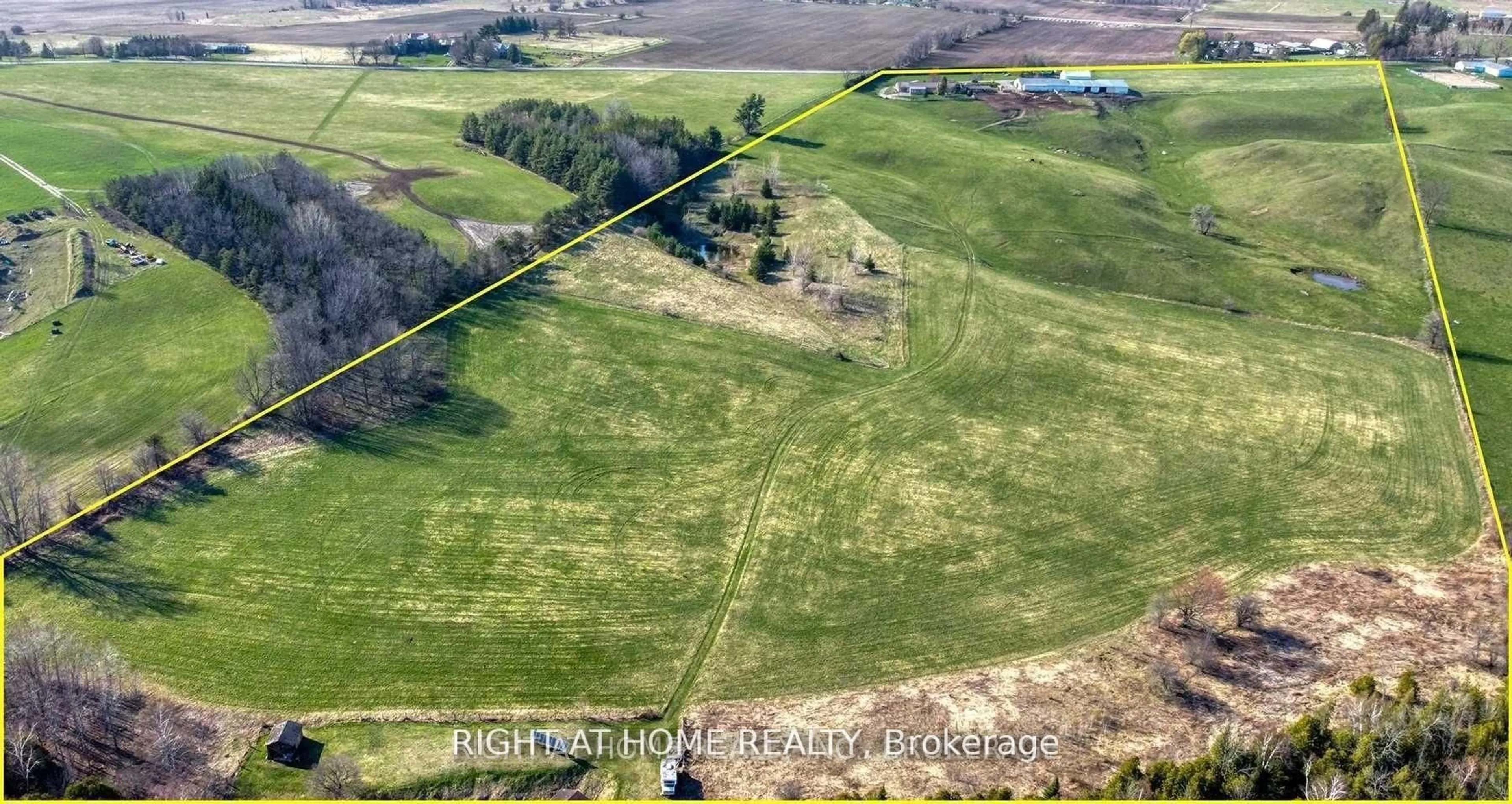 A pic from outside/outdoor area/front of a property/back of a property/a pic from drone, unknown for 2614 Head Rd, Scugog Ontario L9L 1B4