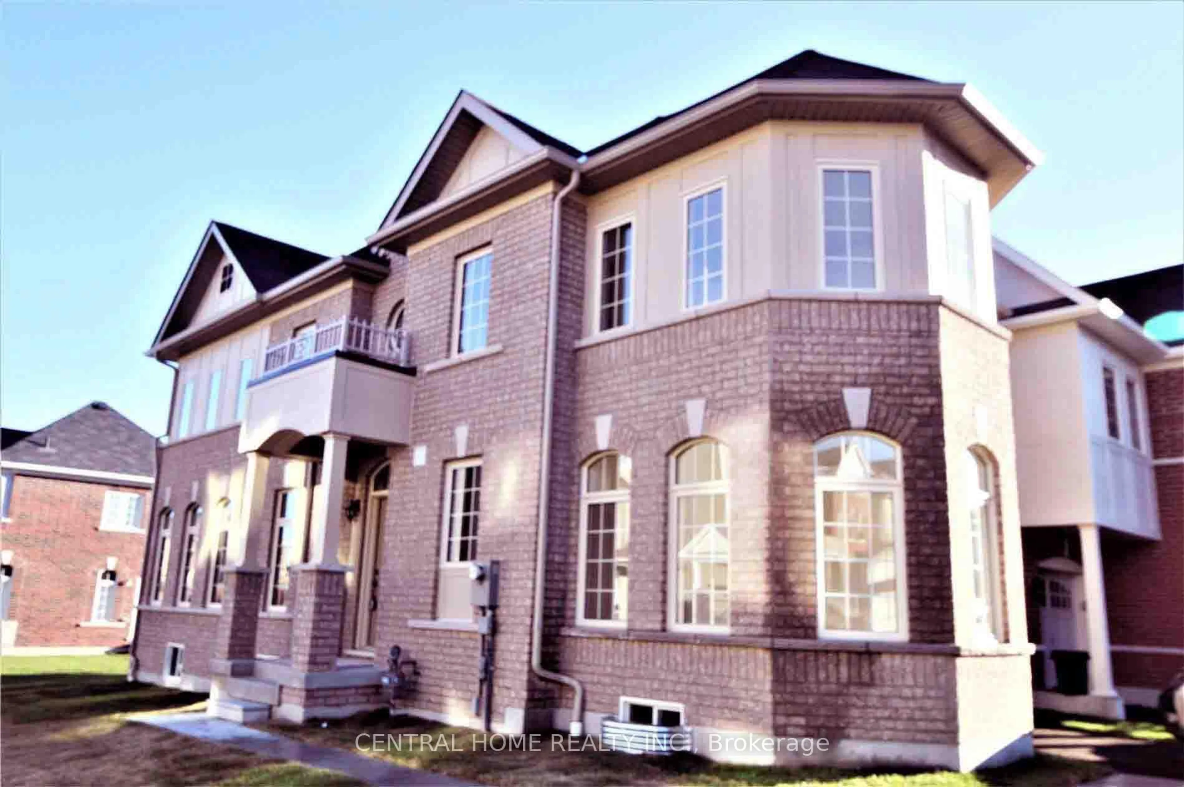 Home with brick exterior material, street for 25 Camilleri Rd, Ajax Ontario L1Z 0T2