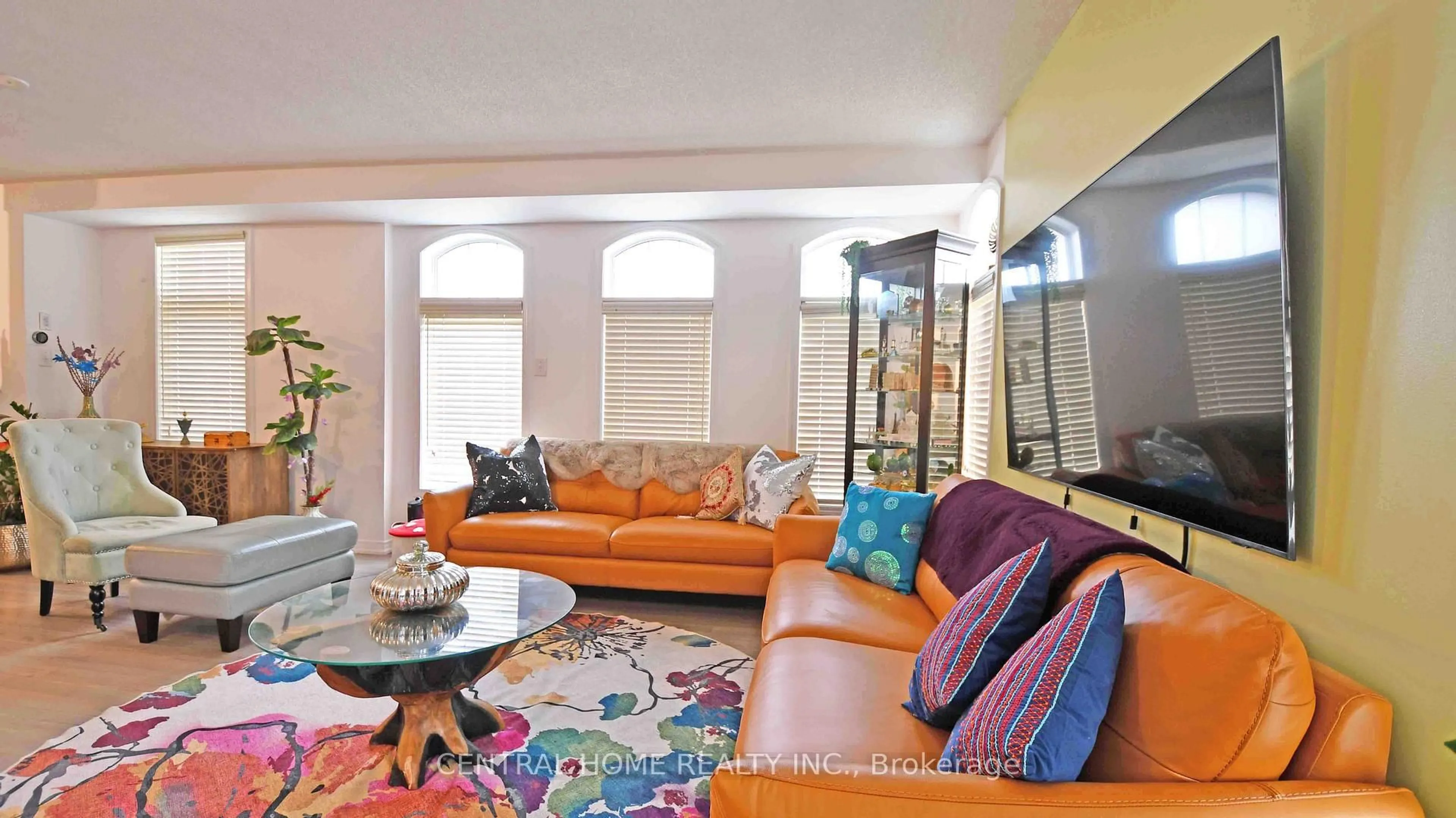 Living room with furniture, unknown for 25 Camilleri Rd, Ajax Ontario L1Z 0T2