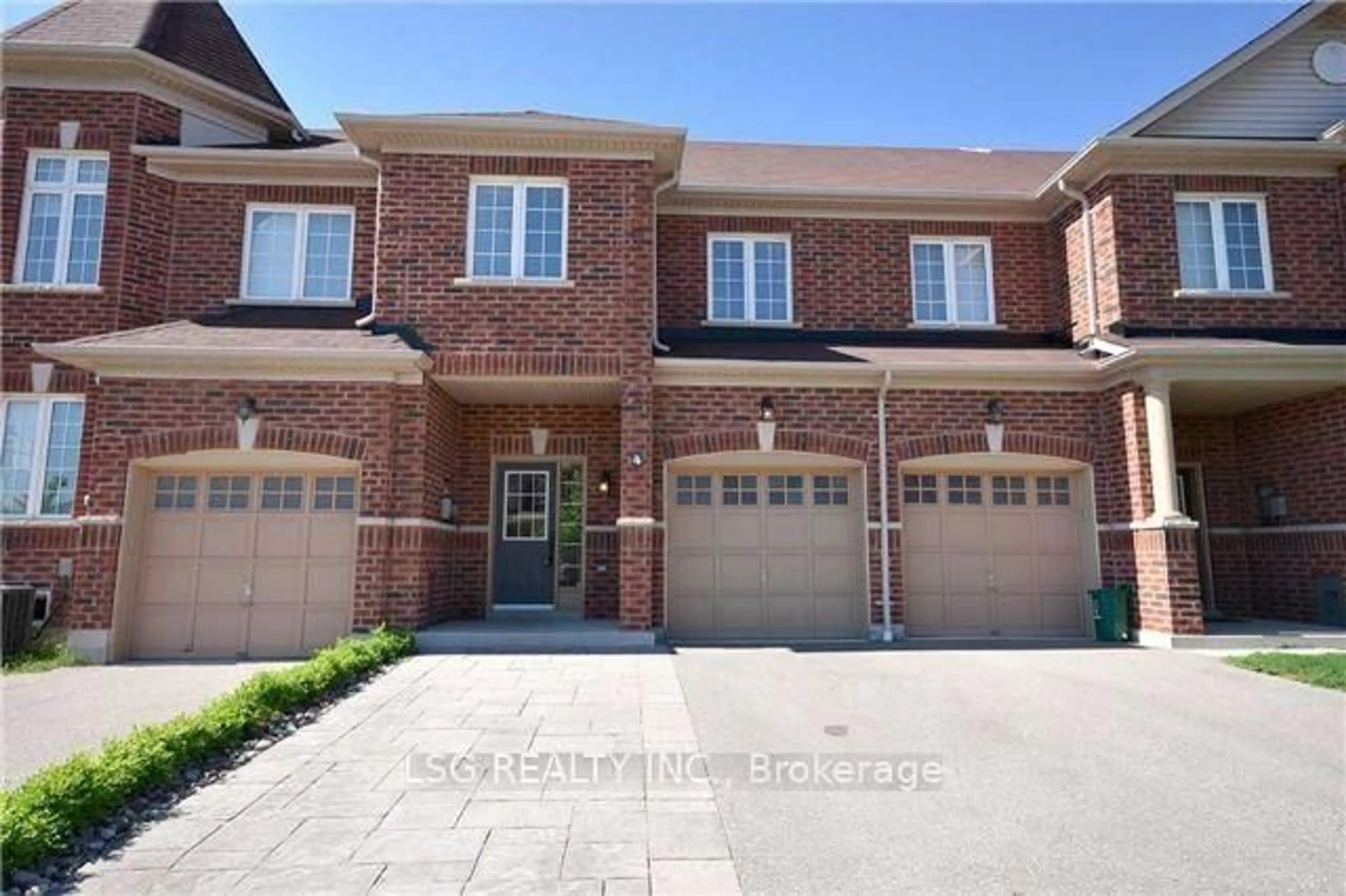 Home with brick exterior material, street for 4 Summerside Ave, Whitby Ontario L1R 0G3