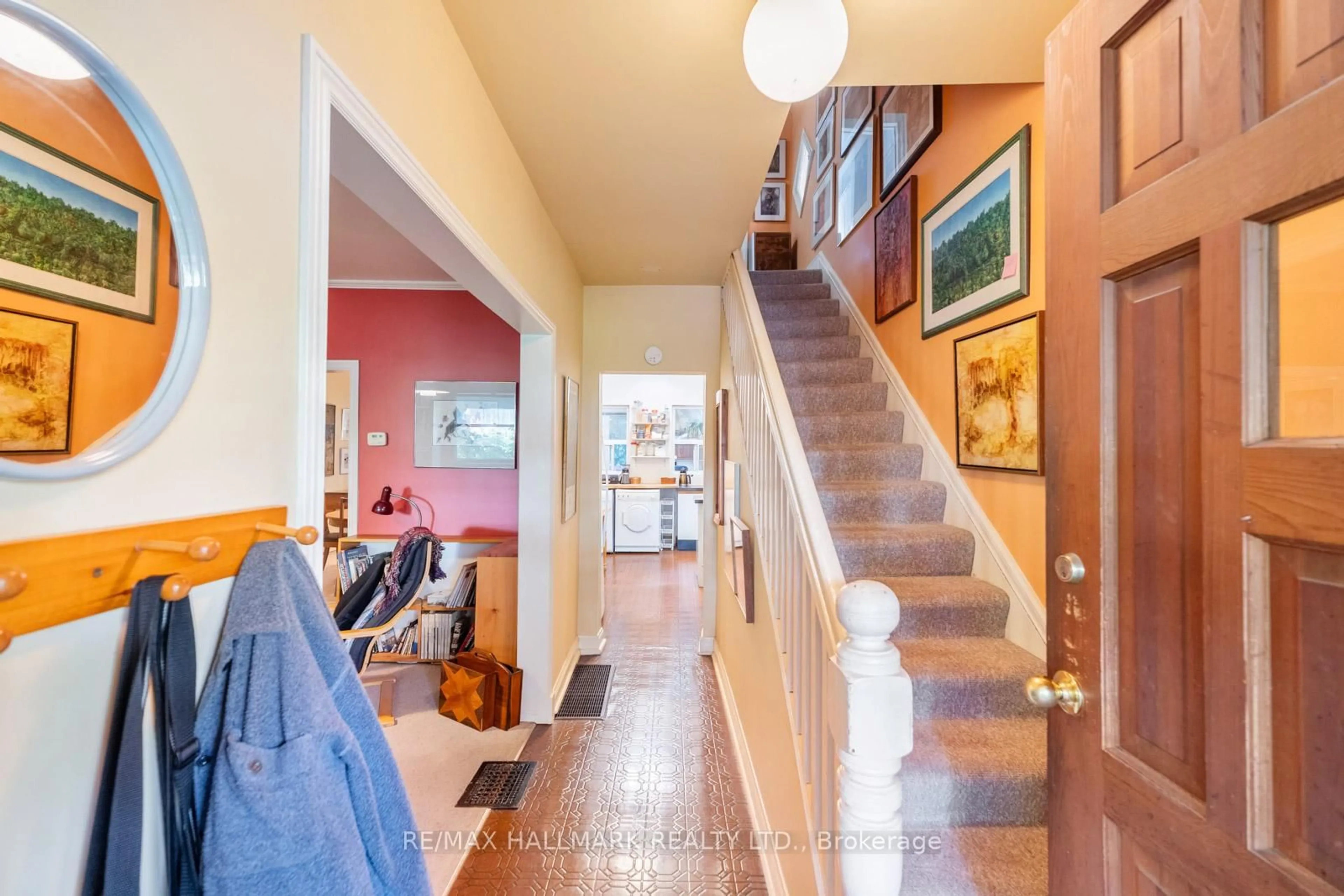 Indoor foyer for 56 Wheeler Ave, Toronto Ontario M4L 3V2