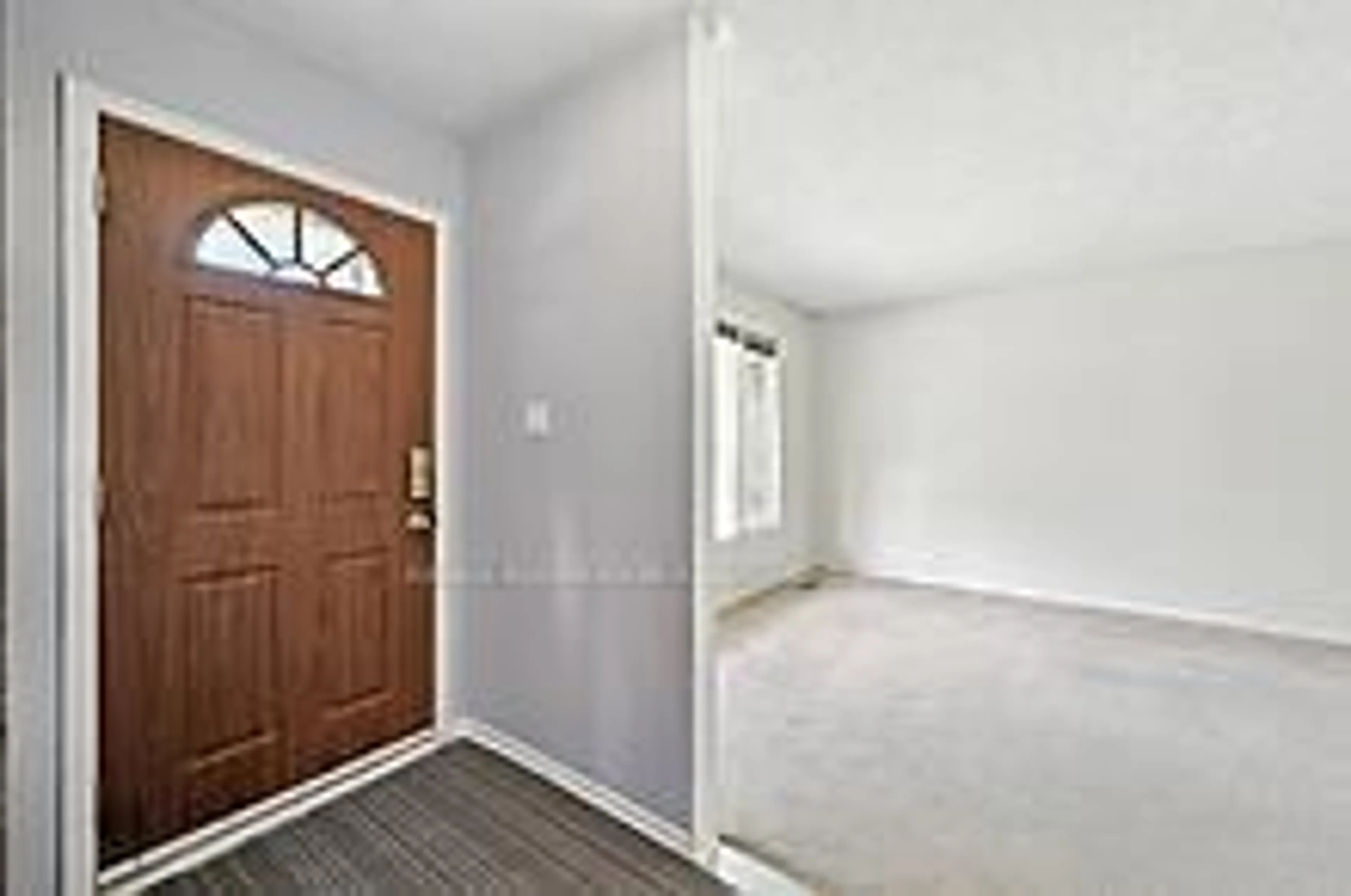 Indoor entryway for 135 Calais St, Whitby Ontario L1N 5M3