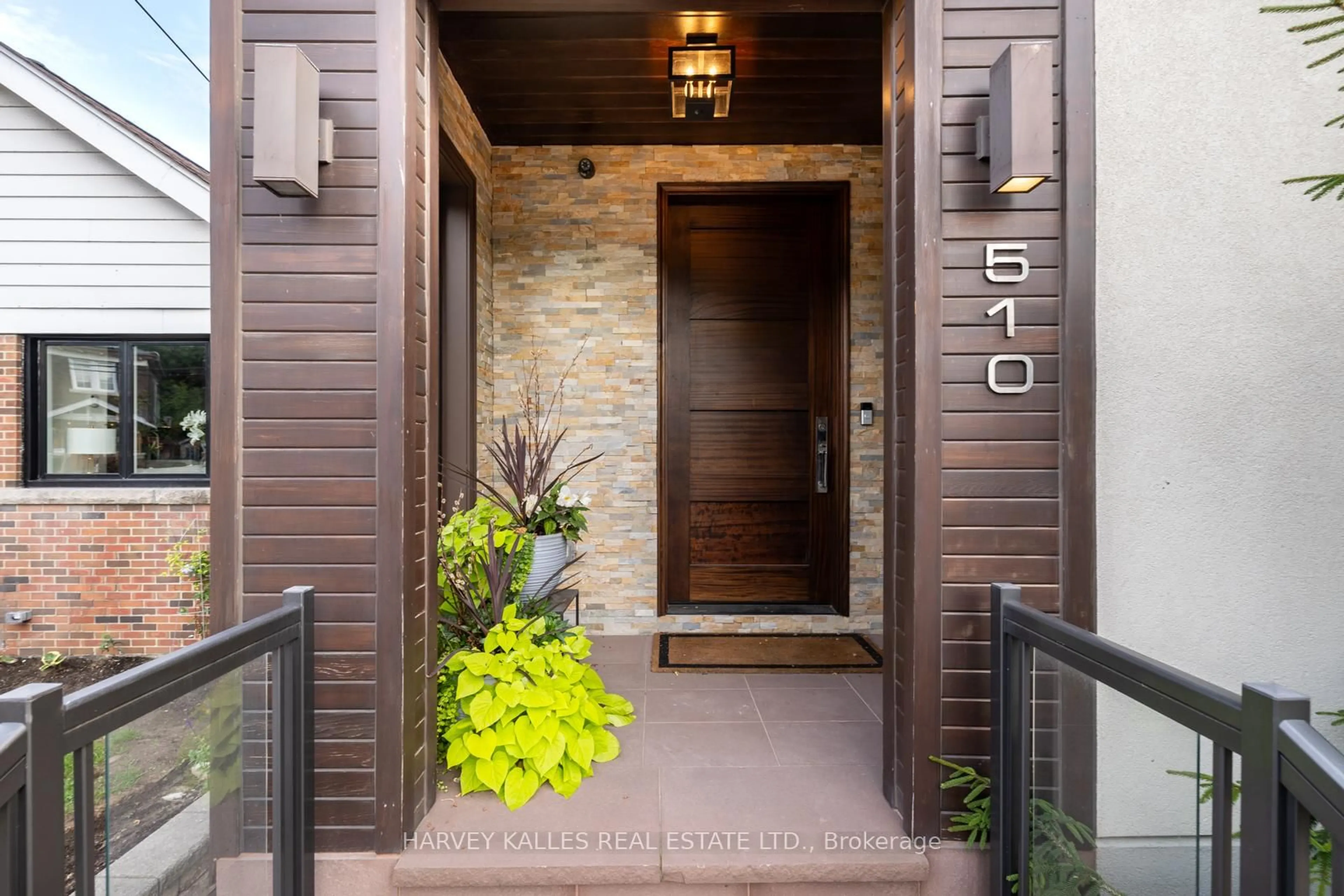 Indoor entryway for 510 Donlands Ave, Toronto Ontario M4J 3S7