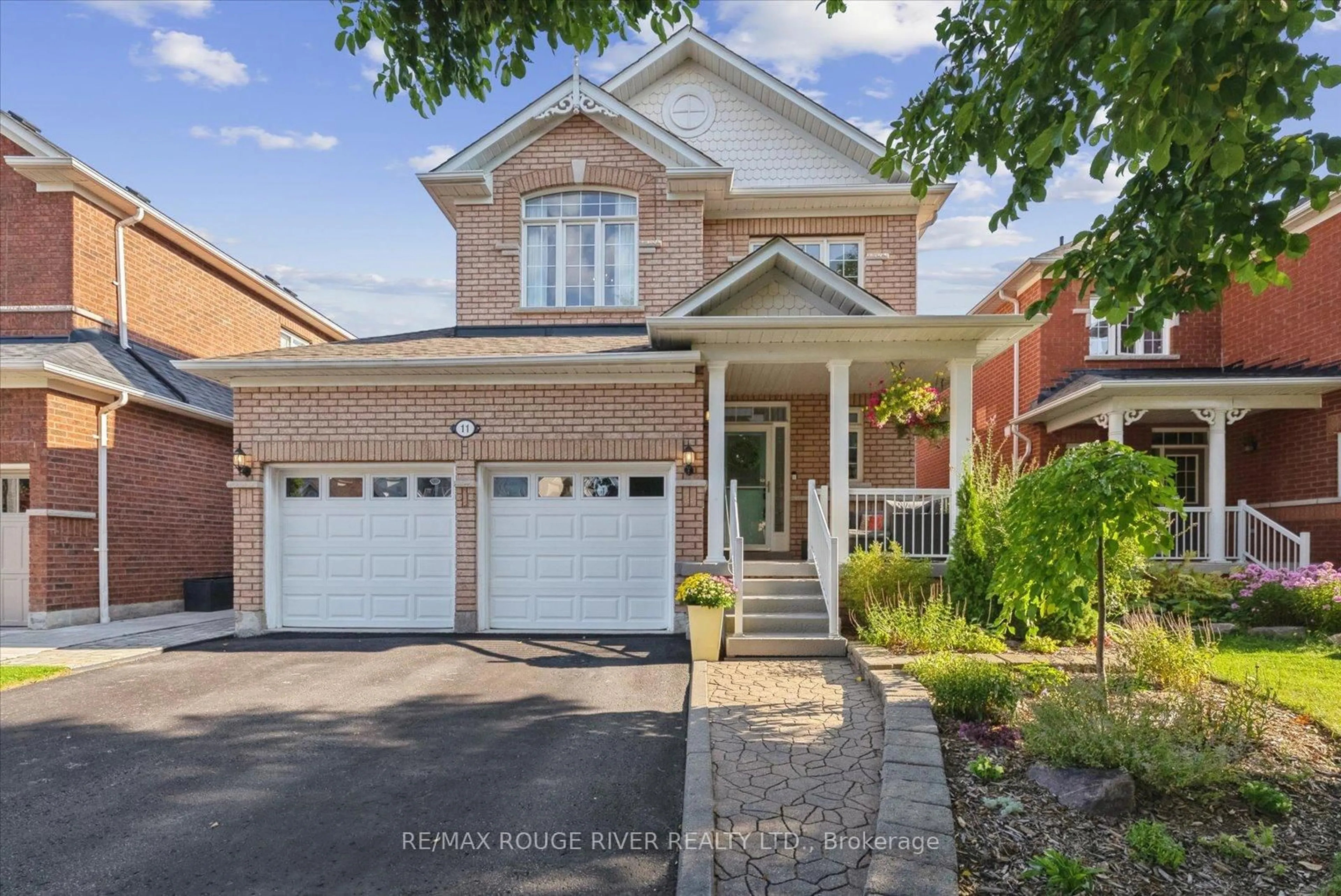 Home with brick exterior material, street for 11 Helston Cres, Whitby Ontario L1M 2J9