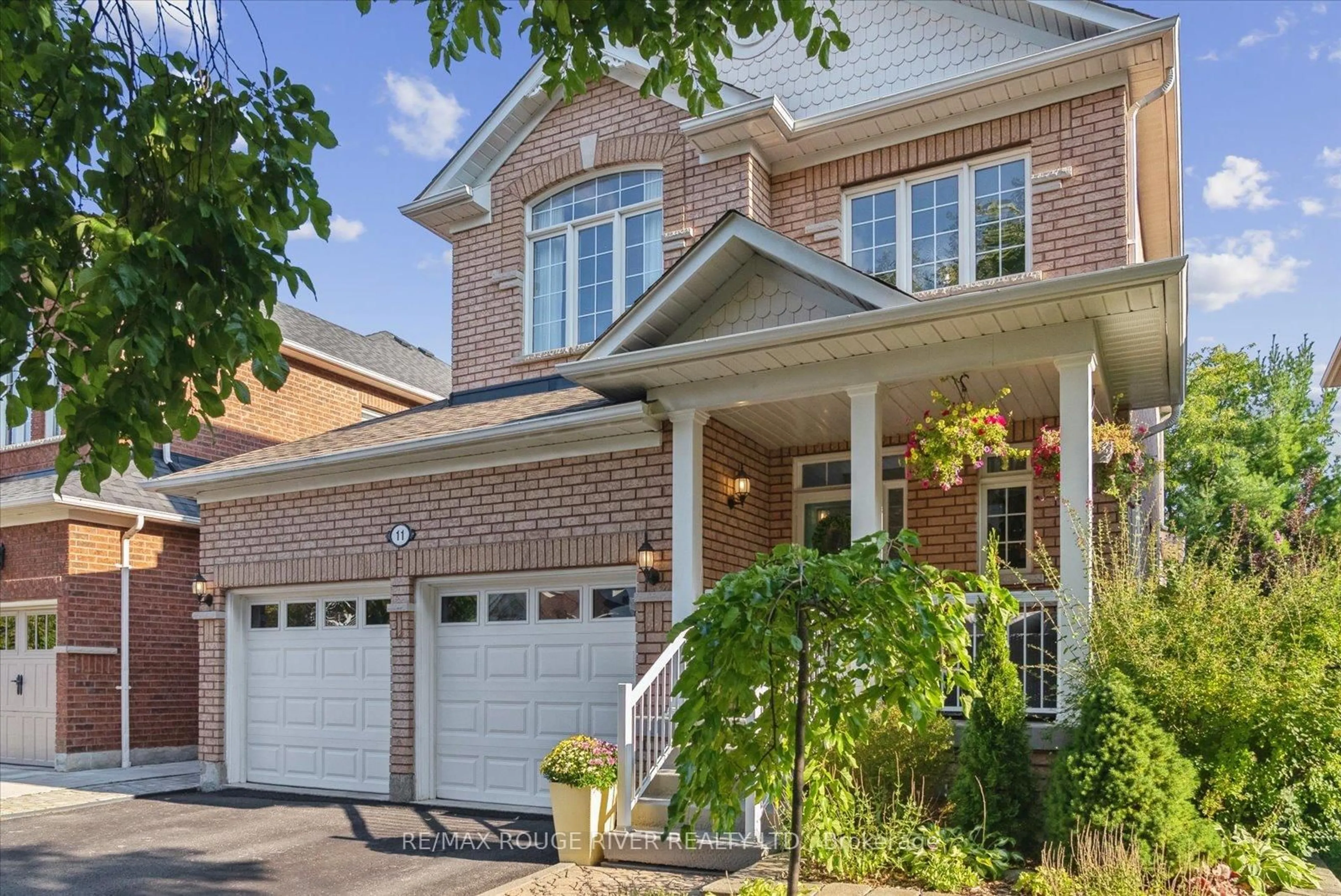 Home with brick exterior material, street for 11 Helston Cres, Whitby Ontario L1M 2J9
