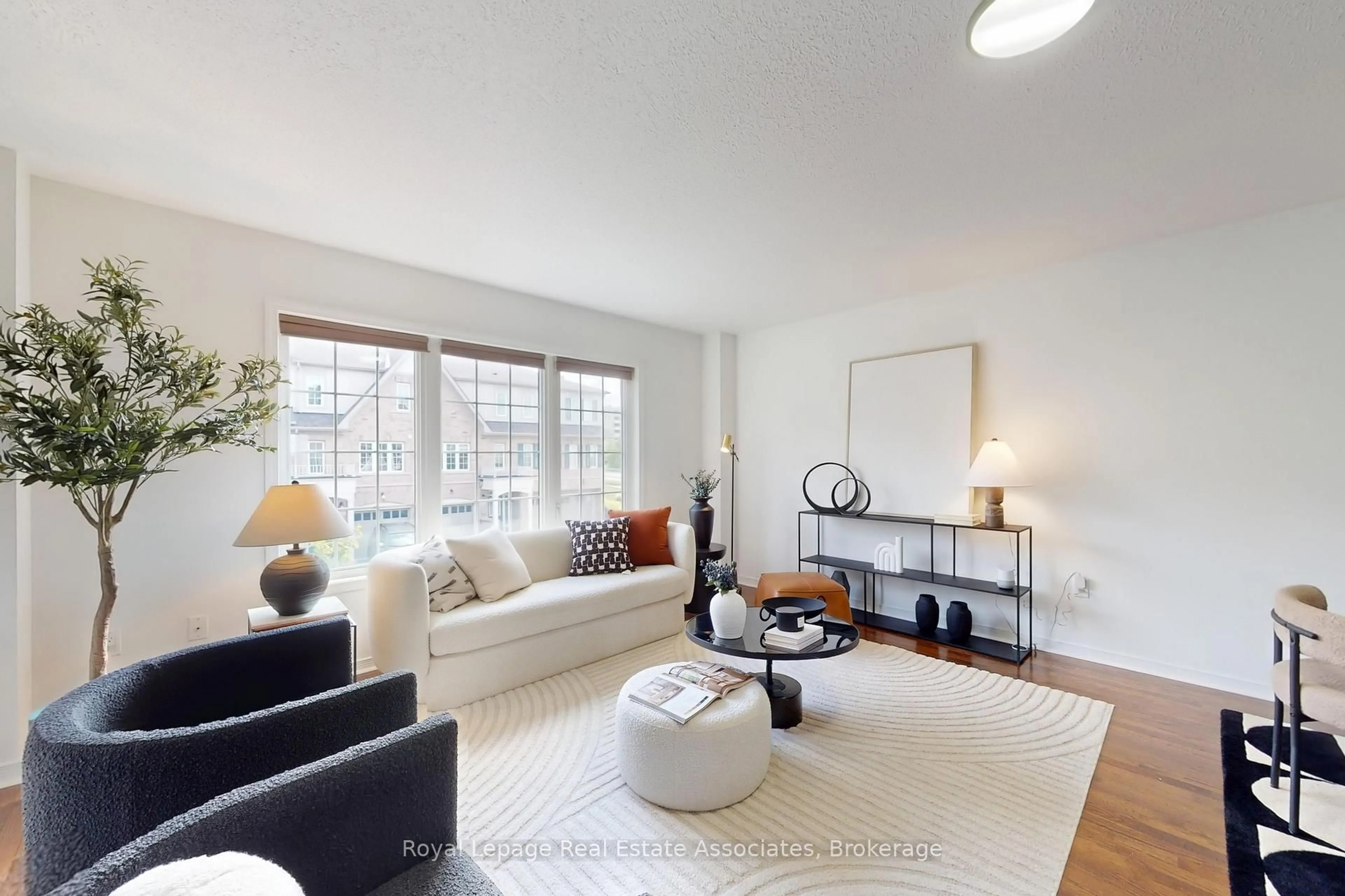 Living room with furniture, unknown for 6 Benjamin Way, Whitby Ontario L1N 0K5