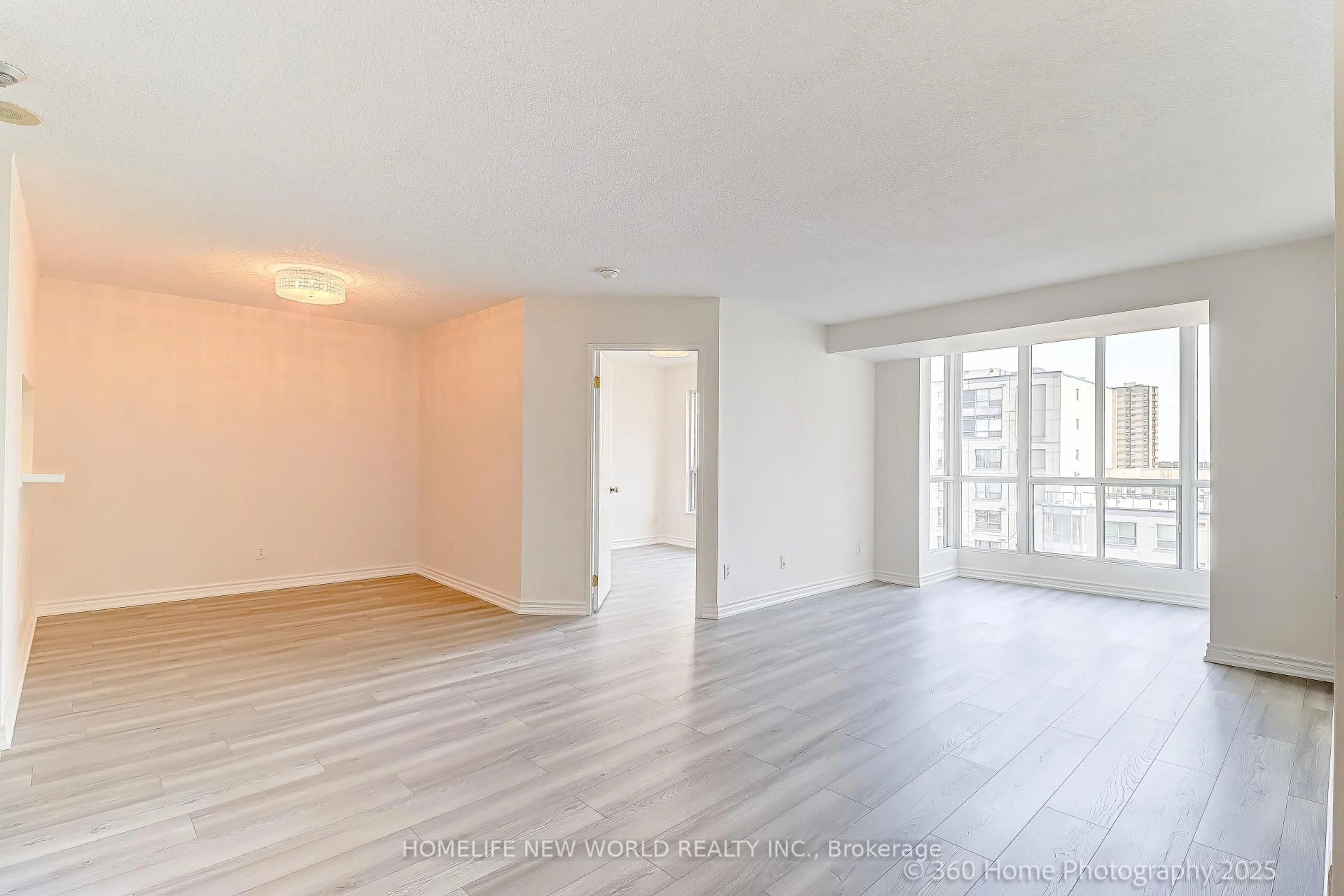 A pic of a room for 2550 Lawrence Ave #1006, Toronto Ontario M1P 4Z3