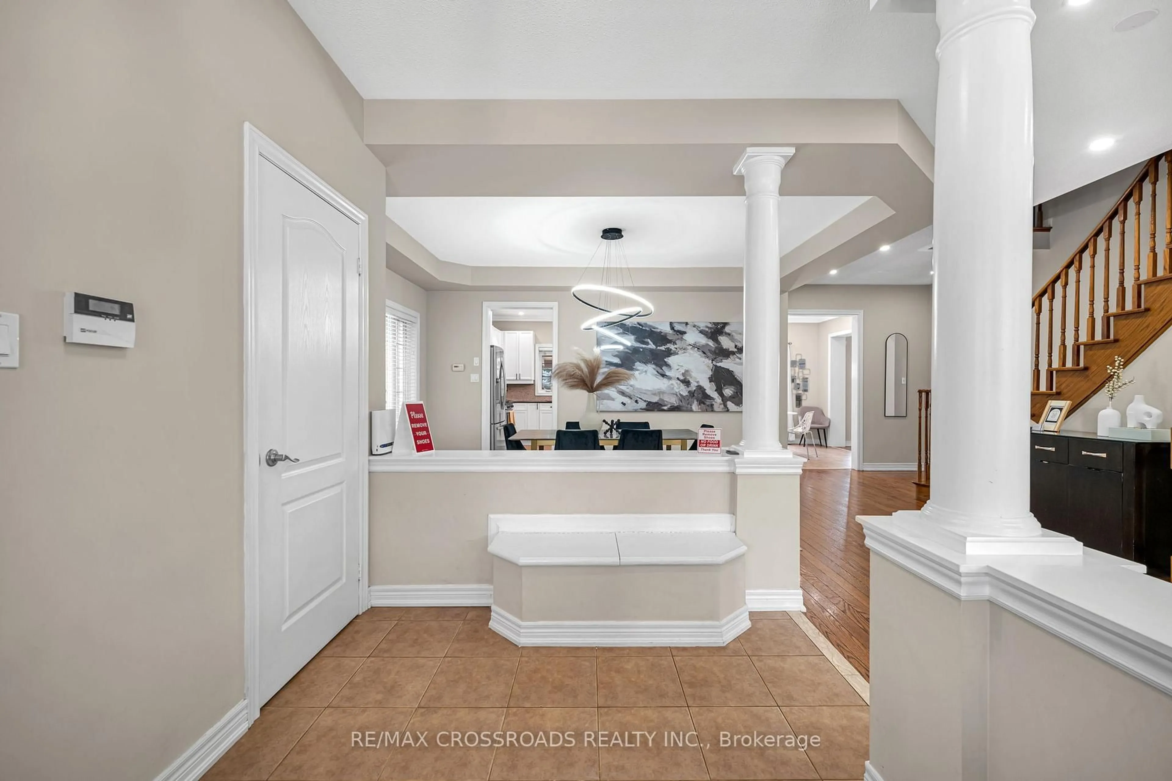 Indoor entryway for 67 Alden Sq, Ajax Ontario L1T 4Z1